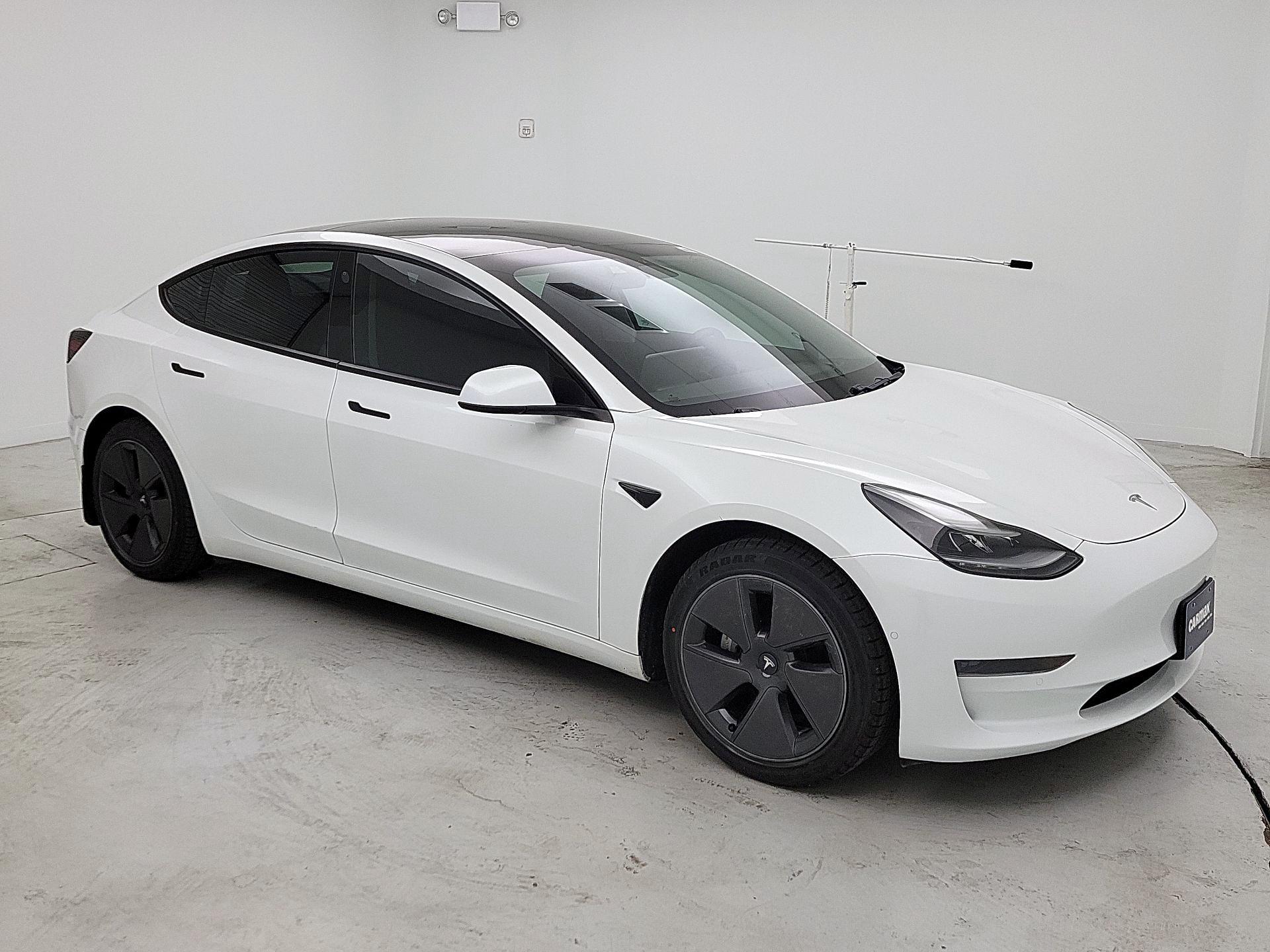 Thumbnail: 2021 Tesla Model 3 - 1