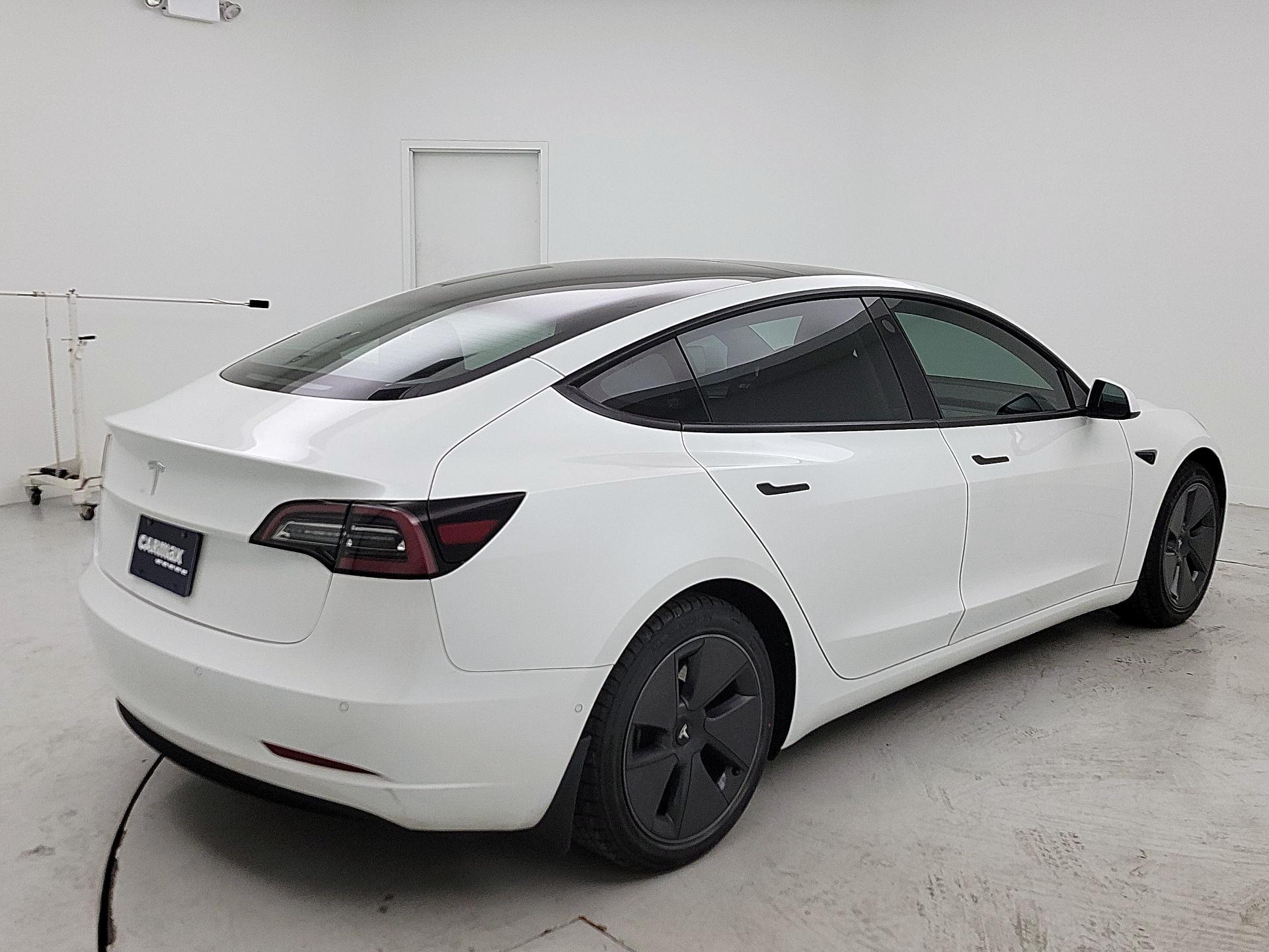 Thumbnail: 2021 Tesla Model 3 - 5