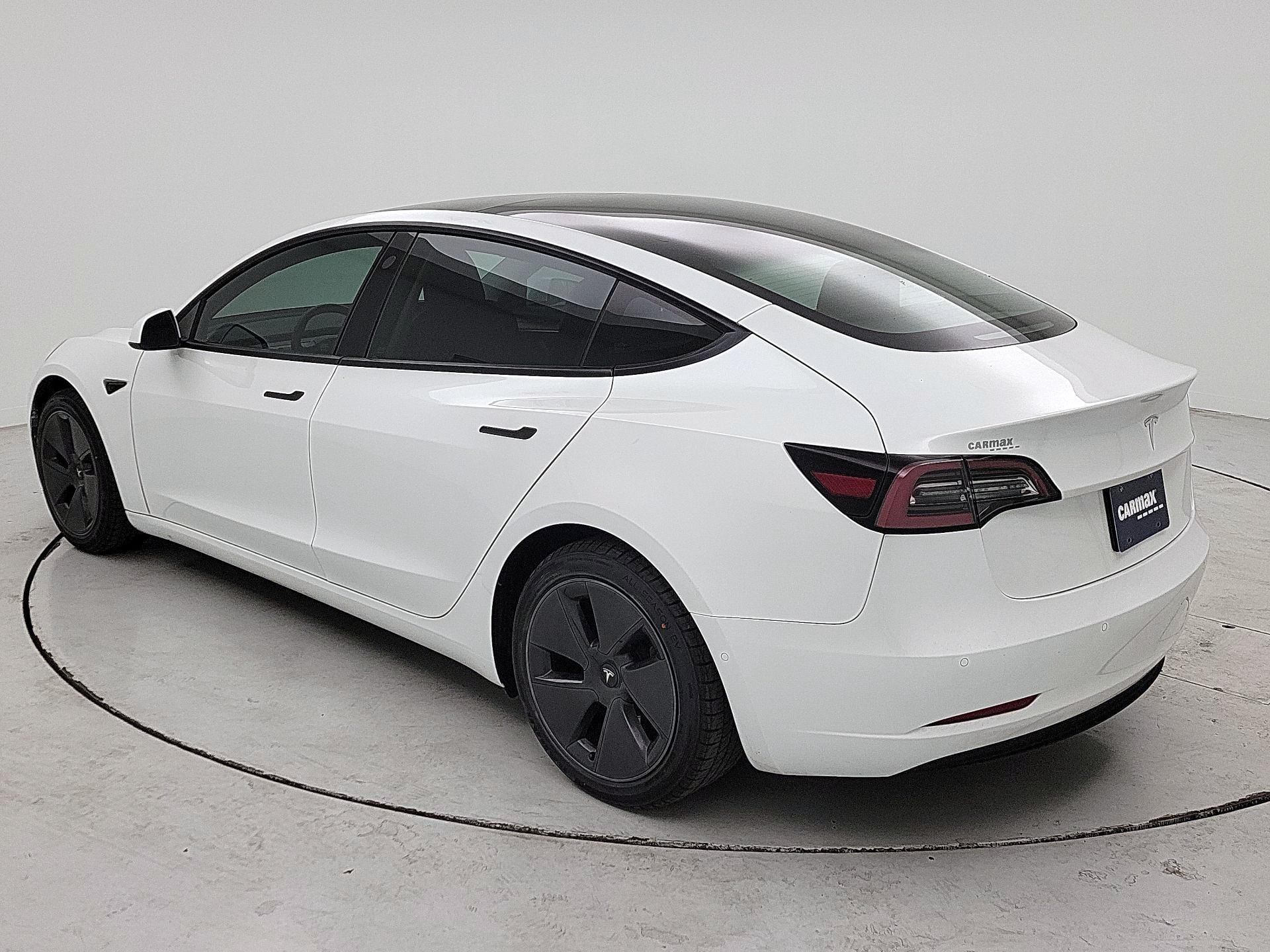 Thumbnail: 2021 Tesla Model 3 - 7