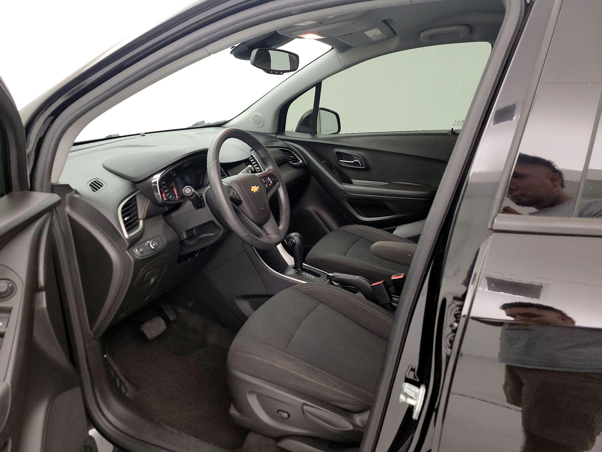 Thumbnail: 2020 Chevrolet Trax - 11