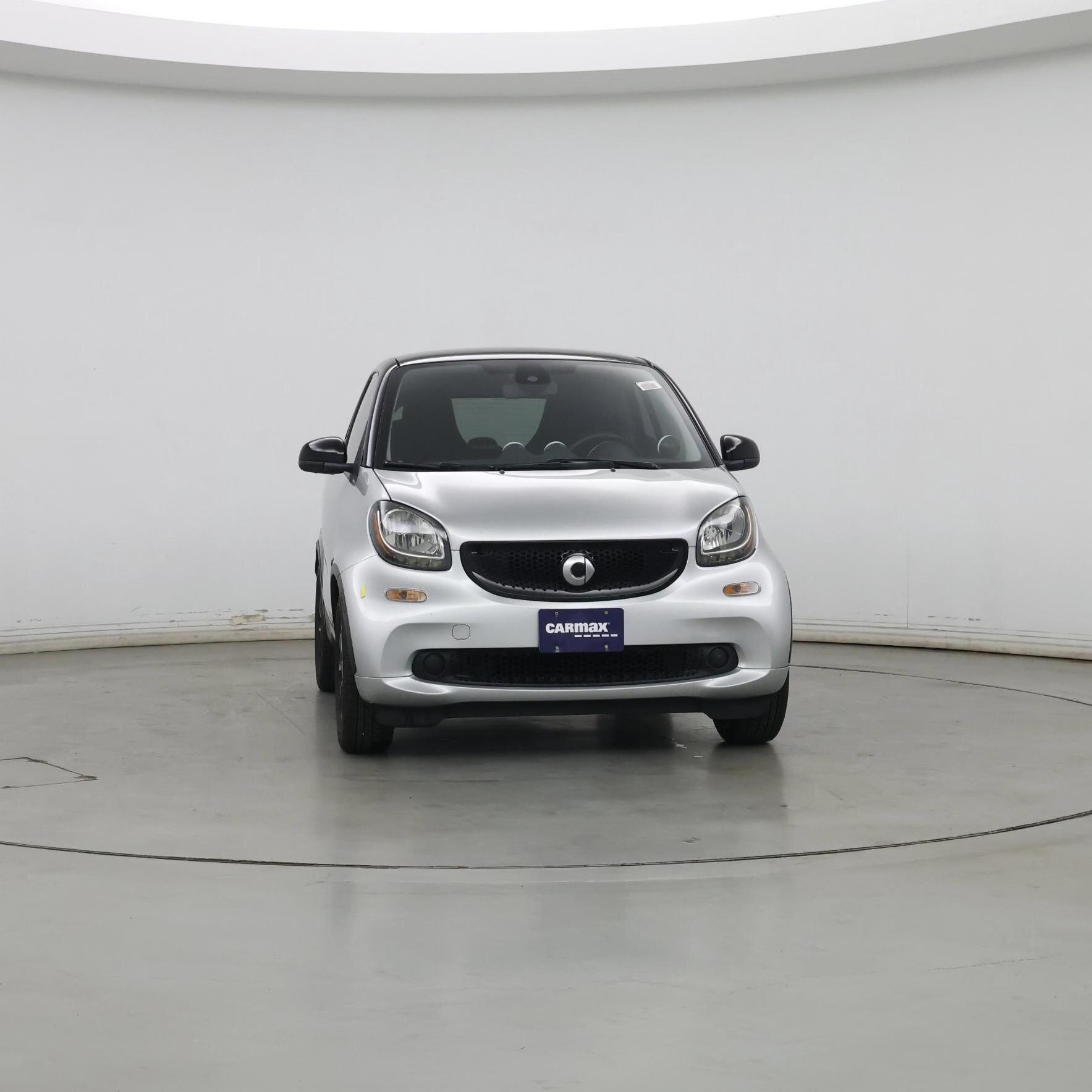 Thumbnail: 2016 smart fortwo - 5