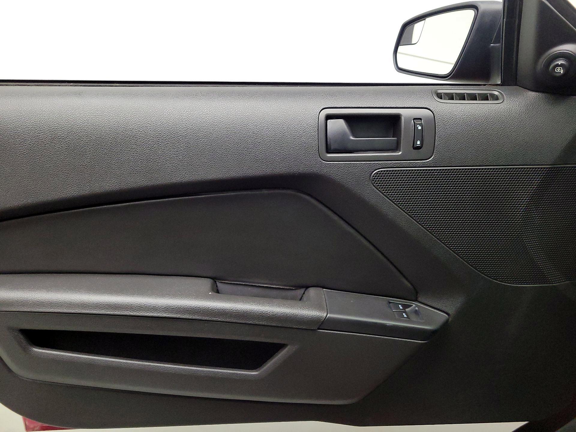 Thumbnail: 2014 Ford Mustang - 12