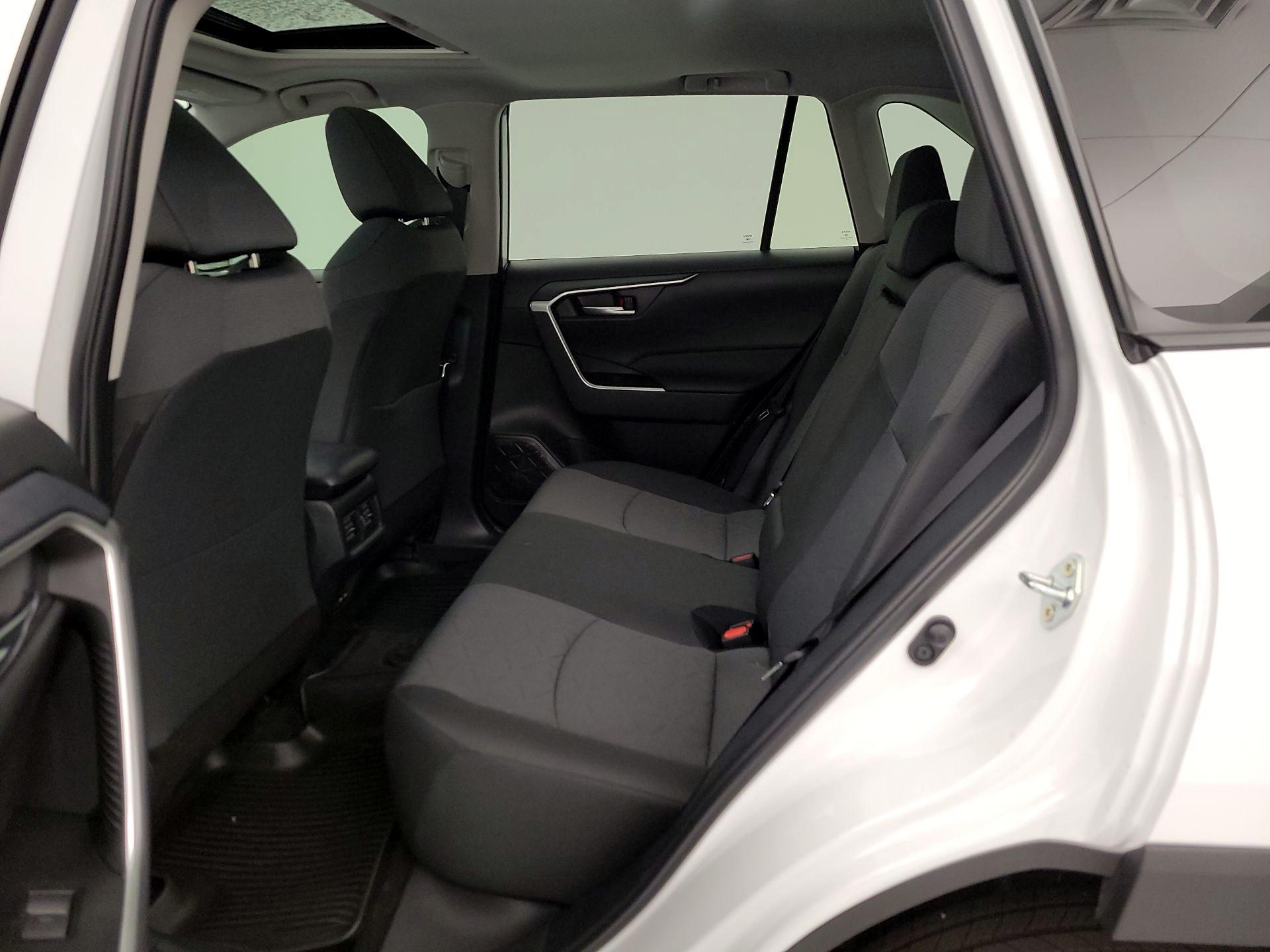 Thumbnail: 2025 Toyota RAV4 - 20