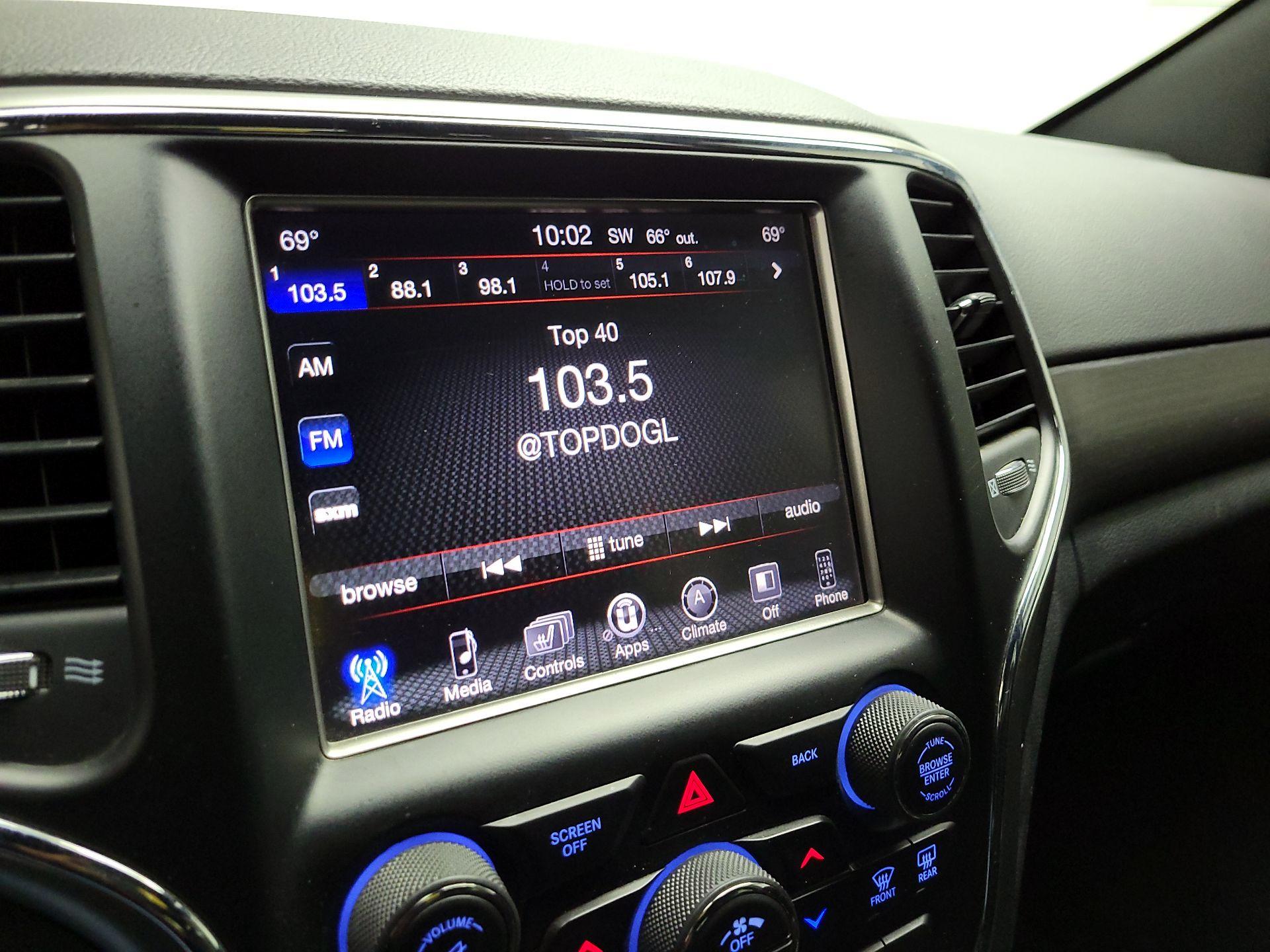 Thumbnail: 2017 Jeep Grand Cherokee - 14