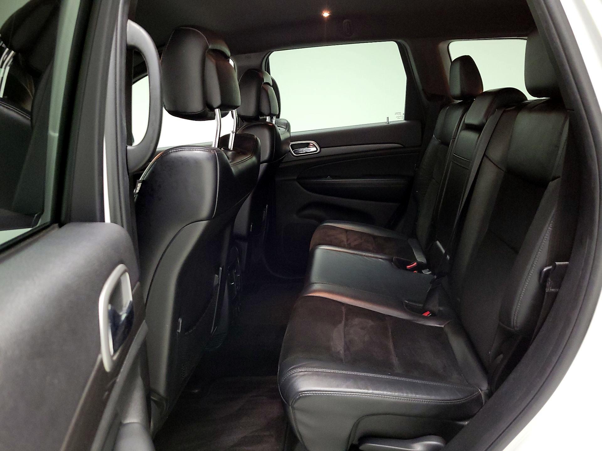 Thumbnail: 2017 Jeep Grand Cherokee - 18