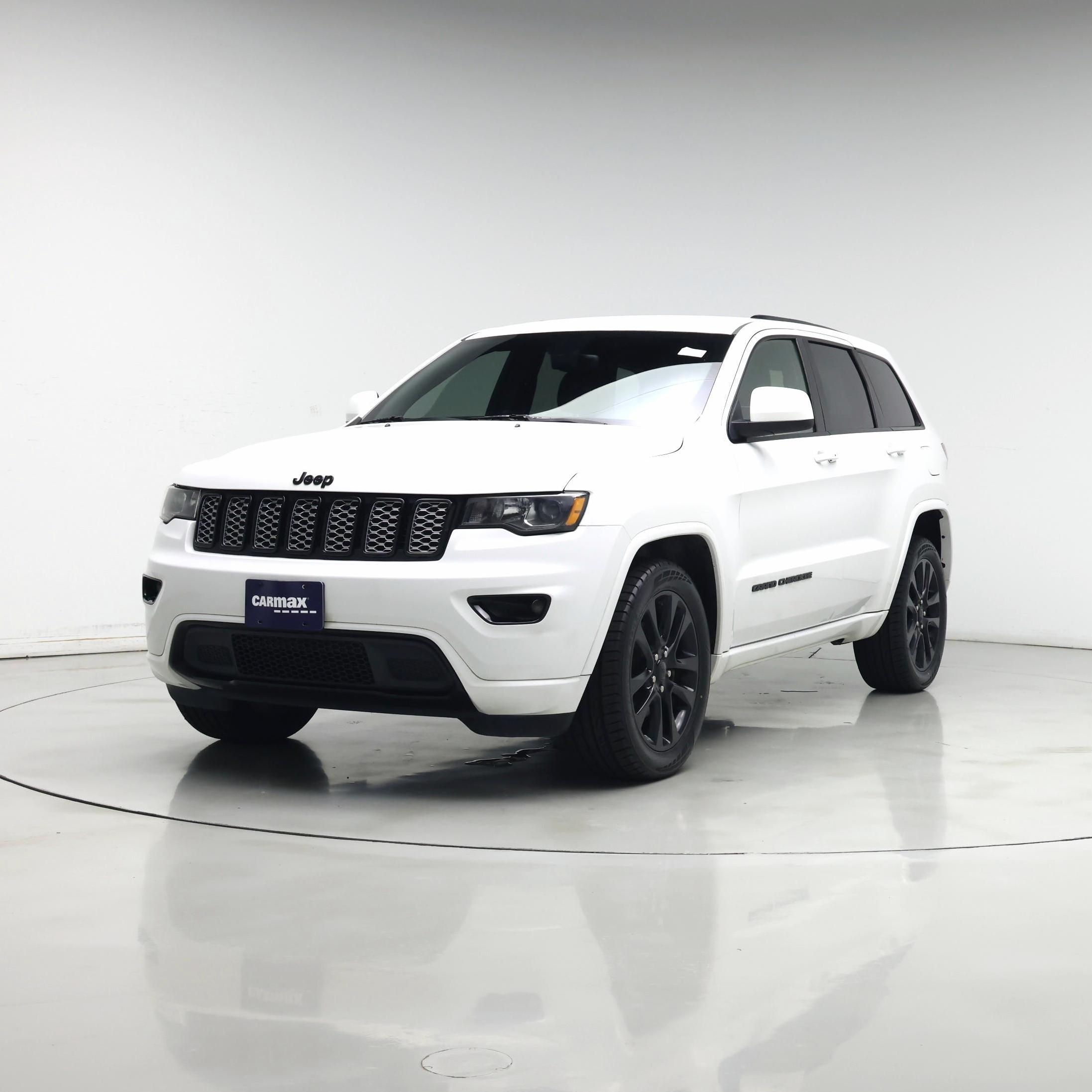 Thumbnail: 2017 Jeep Grand Cherokee - 4