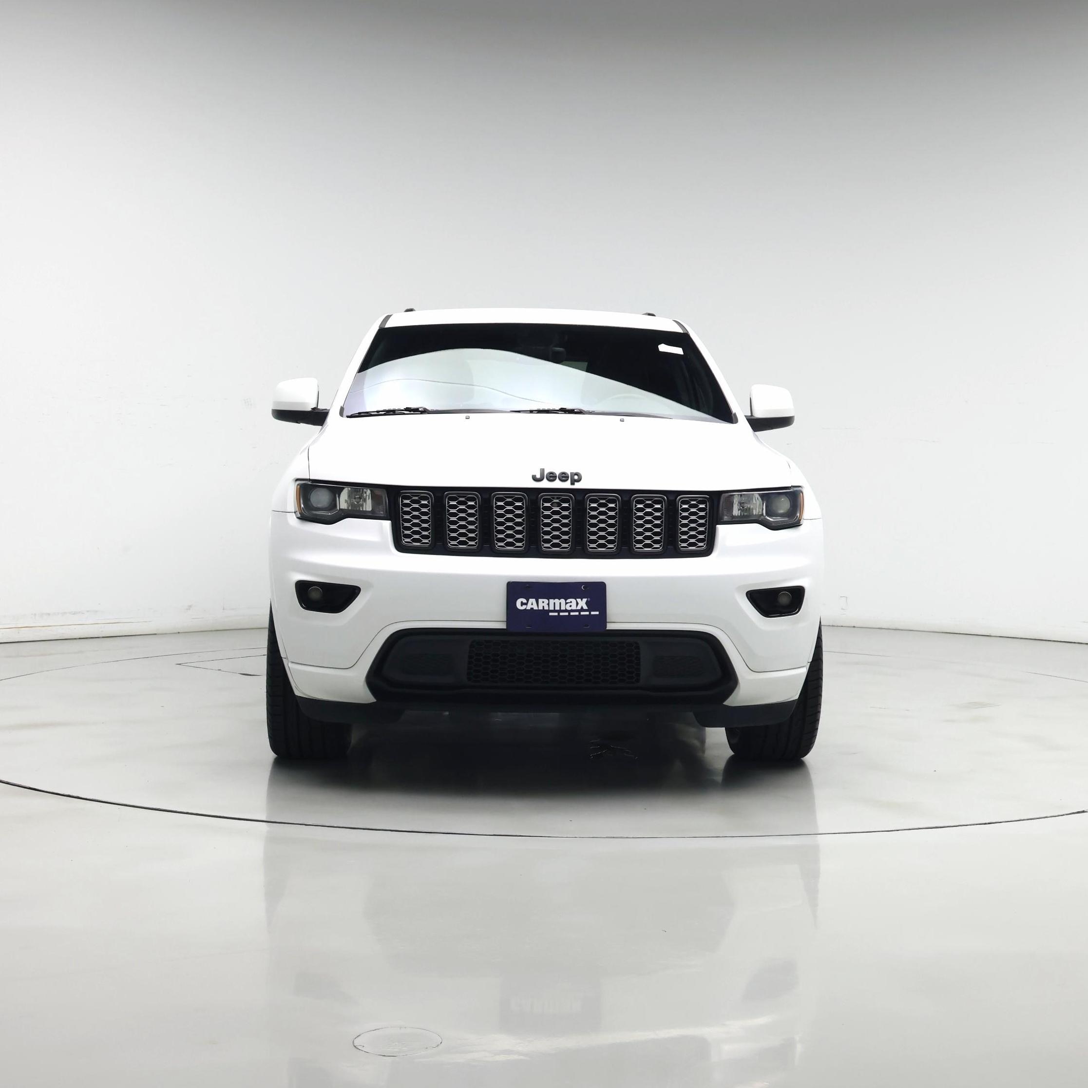 Thumbnail: 2017 Jeep Grand Cherokee - 5