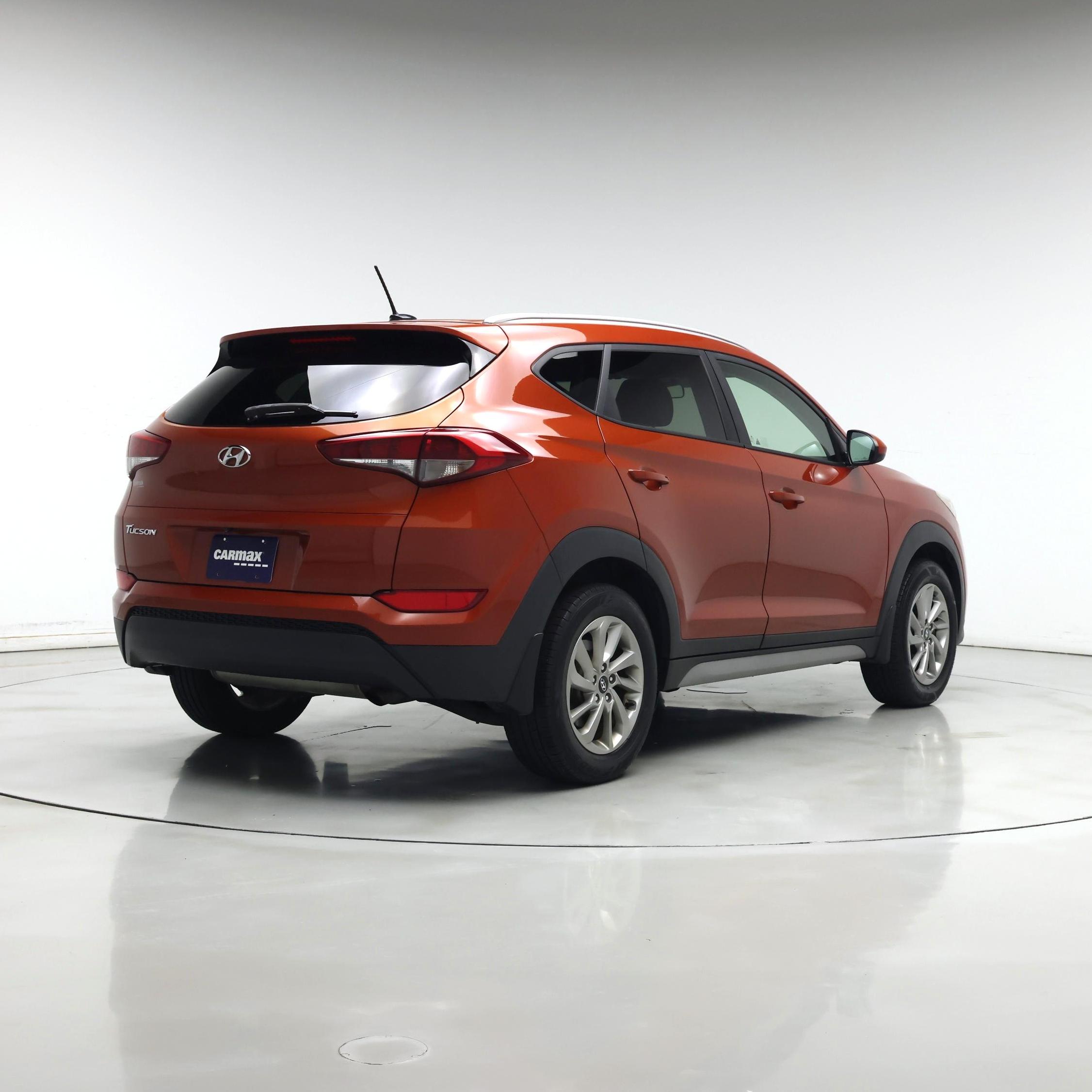 Thumbnail: 2017 Hyundai Tucson - 8