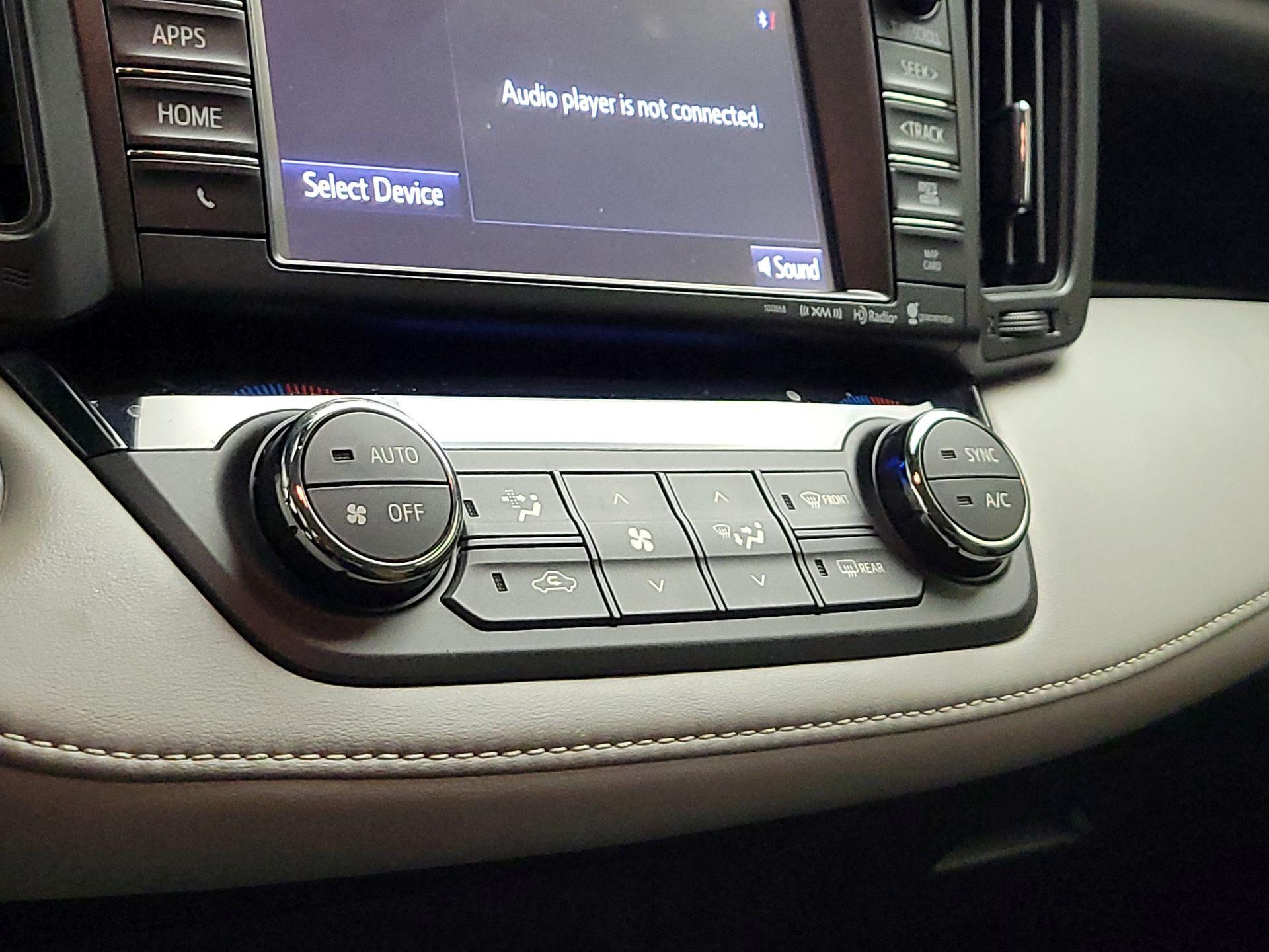 Thumbnail: 2018 Toyota RAV4 - 16