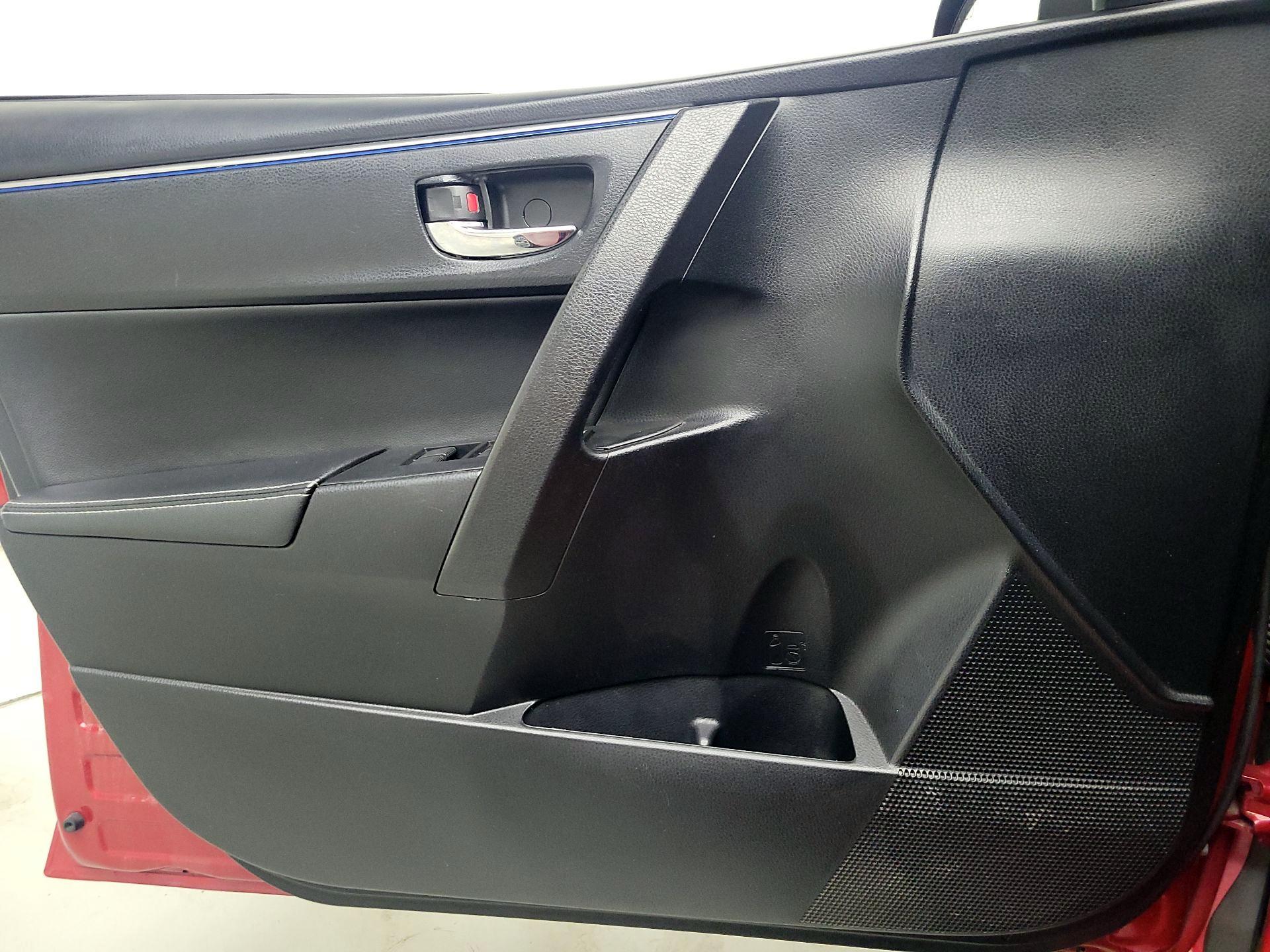 Thumbnail: 2014 Toyota Corolla - 12