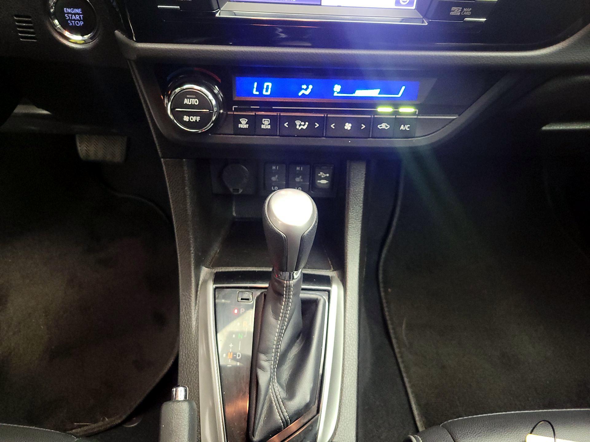Thumbnail: 2014 Toyota Corolla - 16