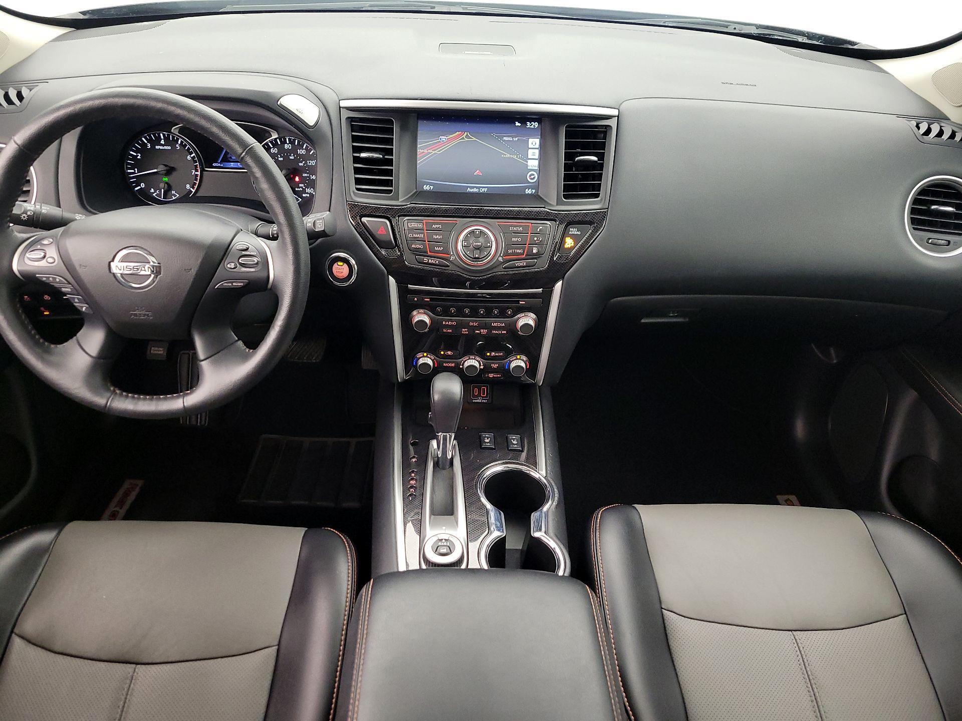 Thumbnail: 2020 Nissan Pathfinder - 18