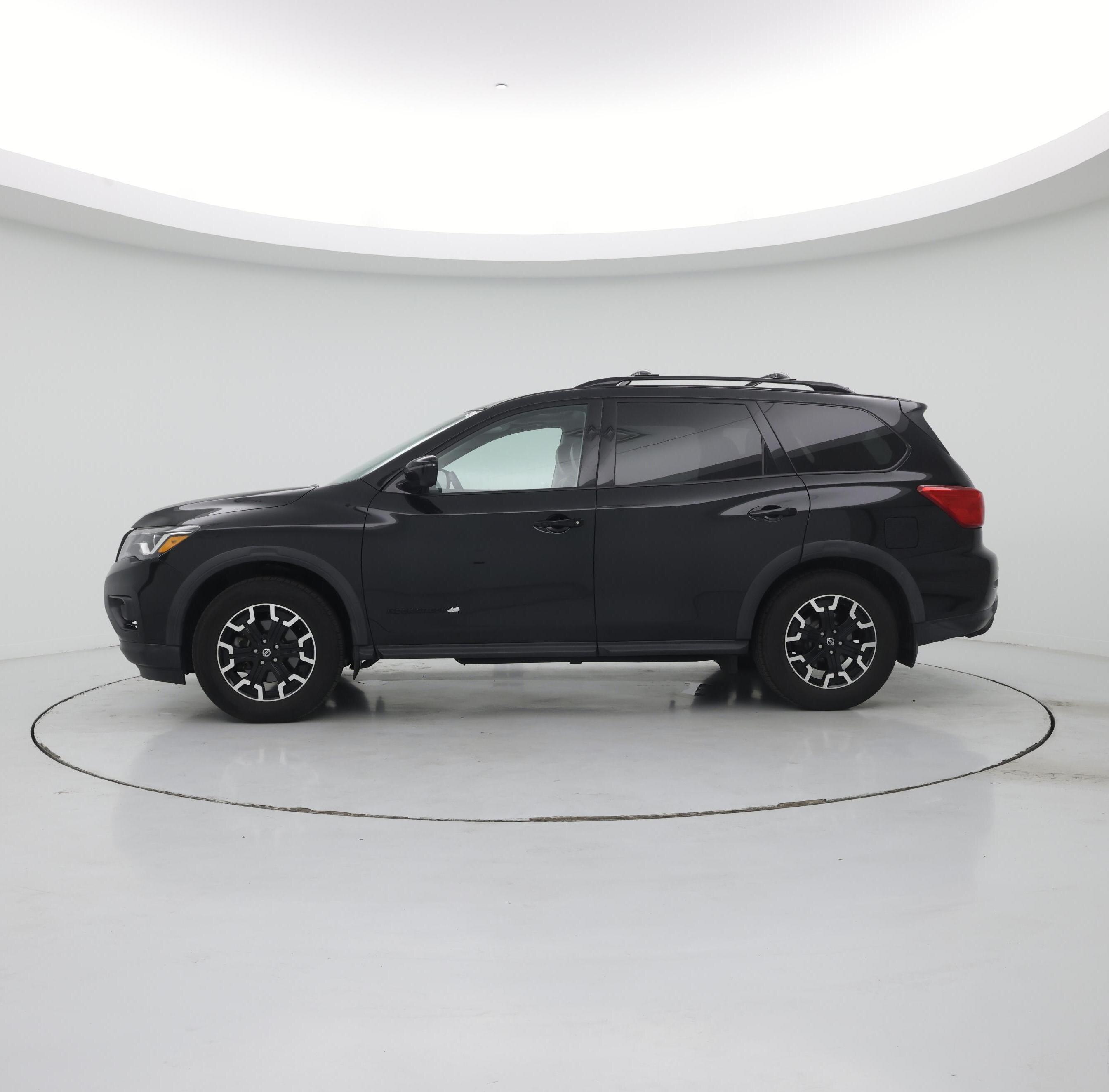 Thumbnail: 2020 Nissan Pathfinder - 3