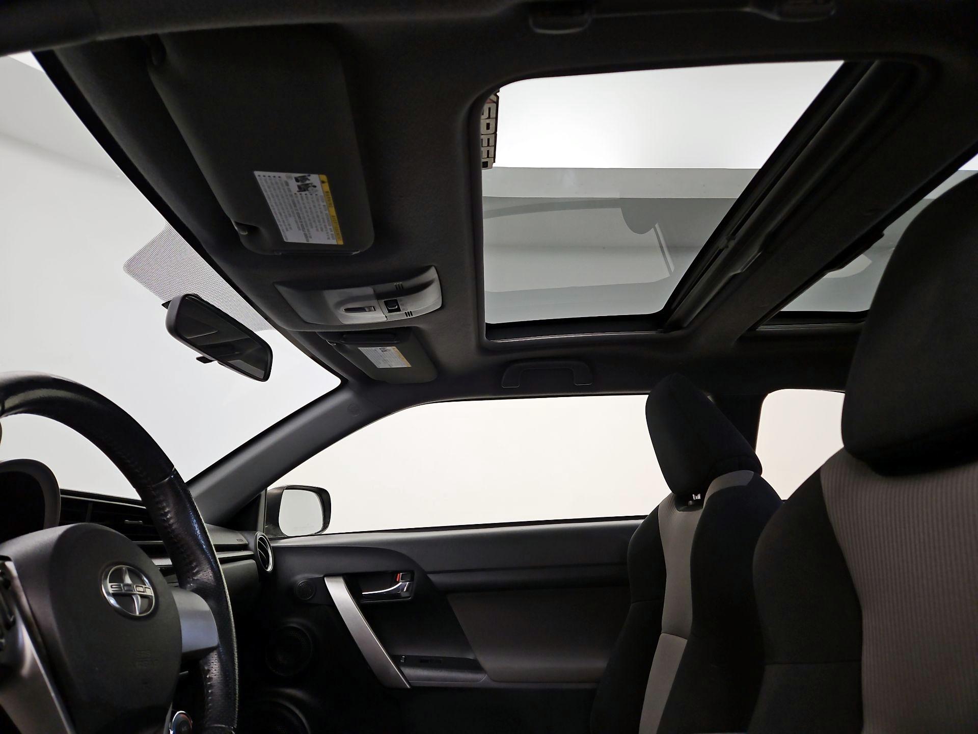 Thumbnail: 2016 Scion tC - 18