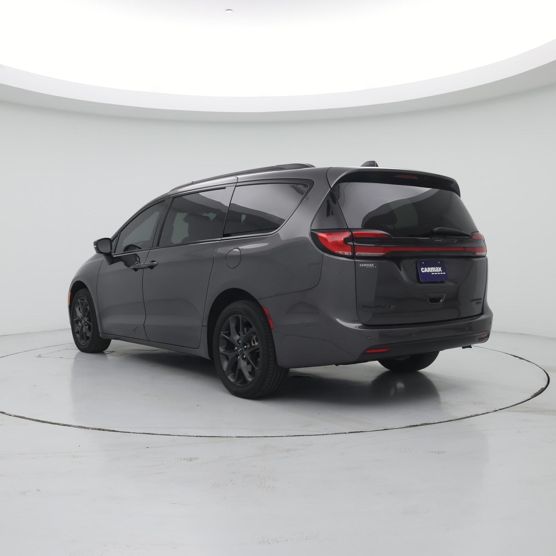 Thumbnail: 2023 Chrysler Pacifica - 2