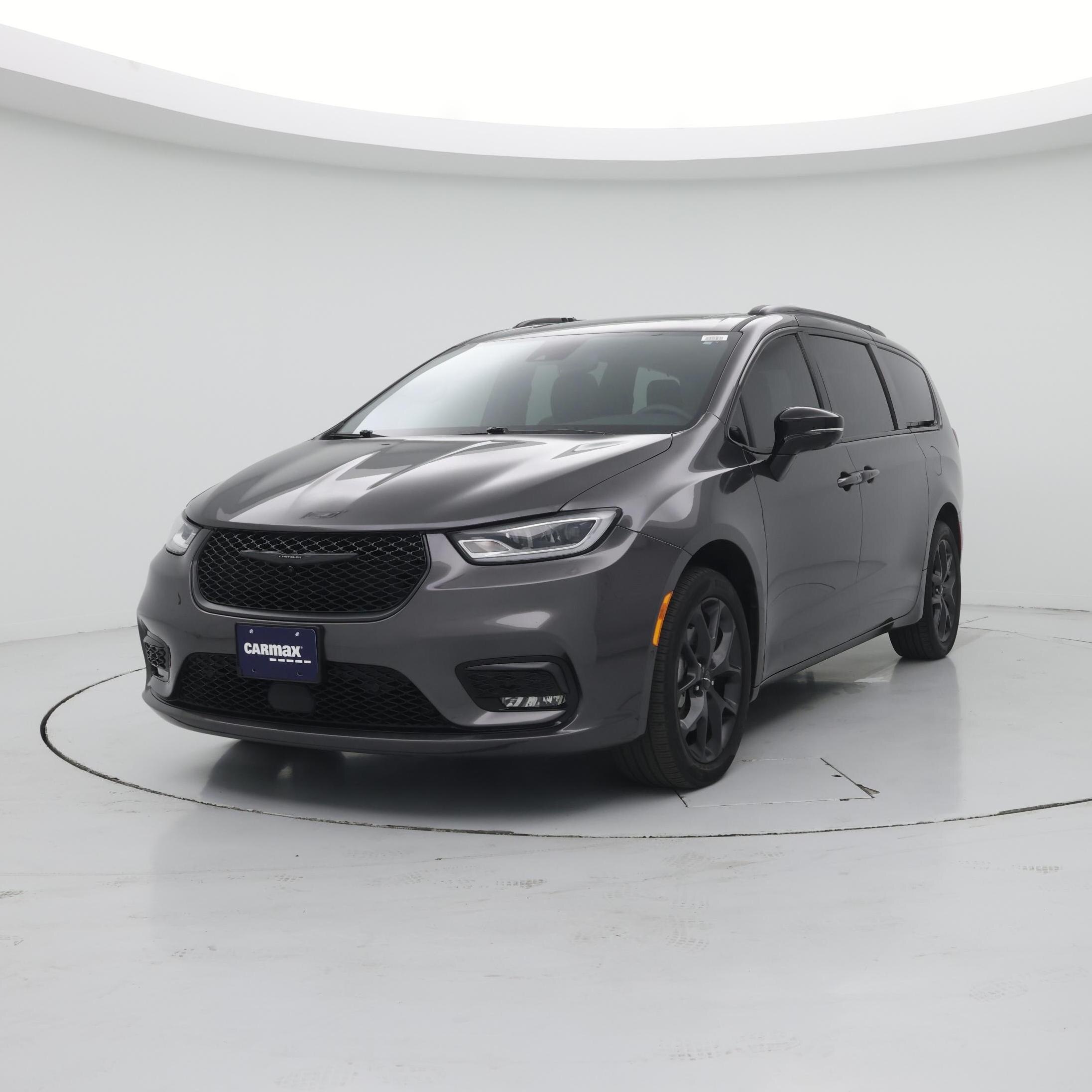 Thumbnail: 2023 Chrysler Pacifica - 4