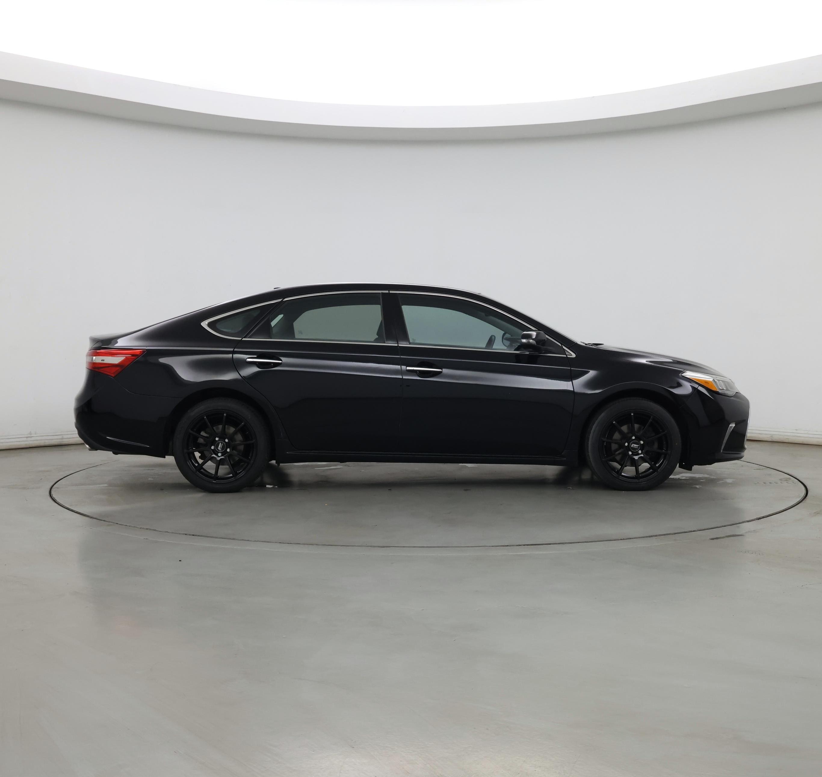Thumbnail: 2016 Toyota Avalon - 7