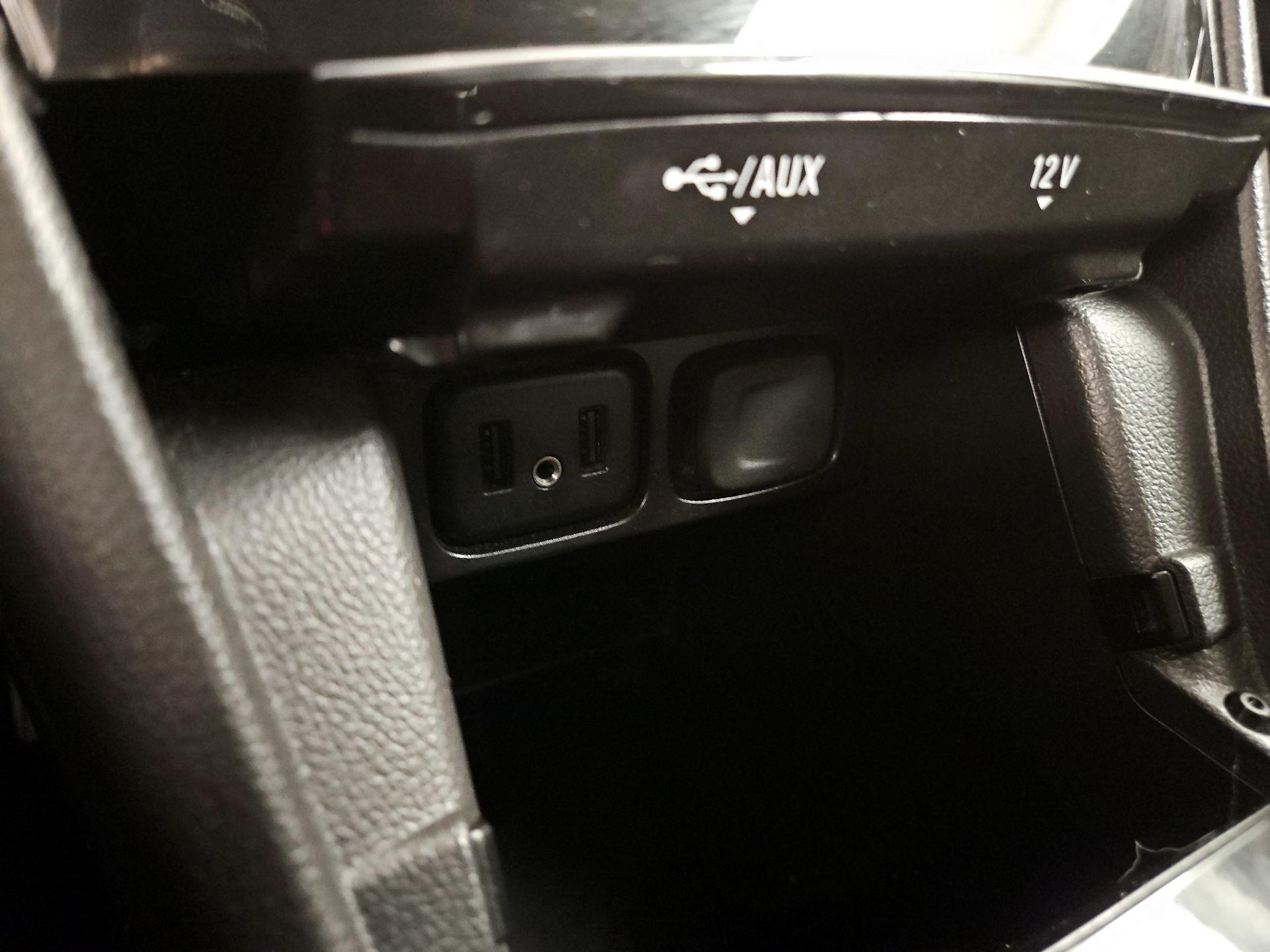 Thumbnail: 2019 Buick Encore - 18