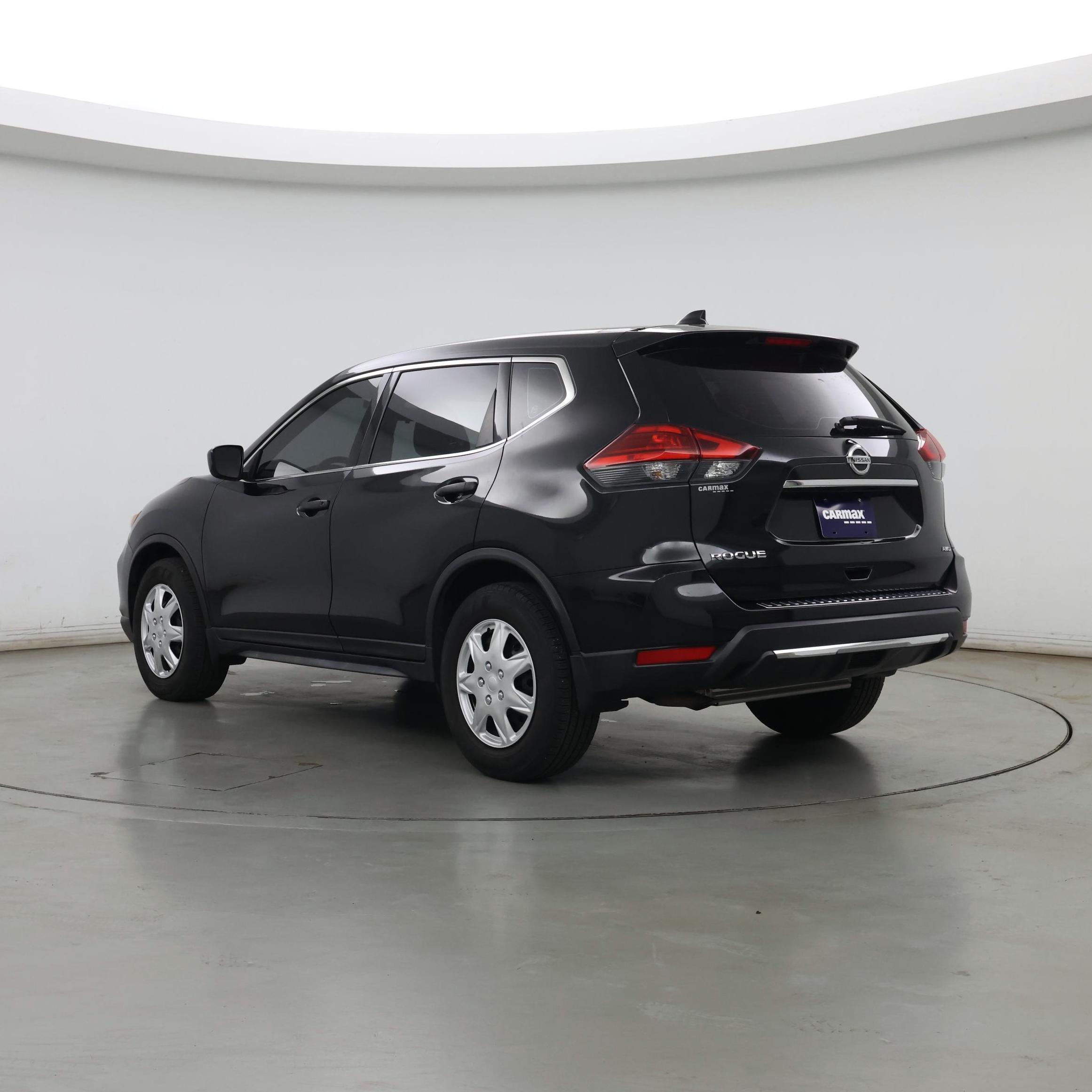 Thumbnail: 2017 Nissan Rogue - 2
