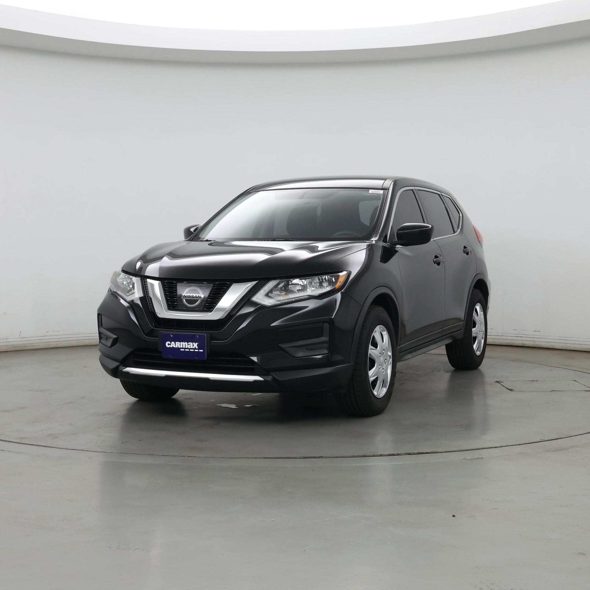 Thumbnail: 2017 Nissan Rogue - 4