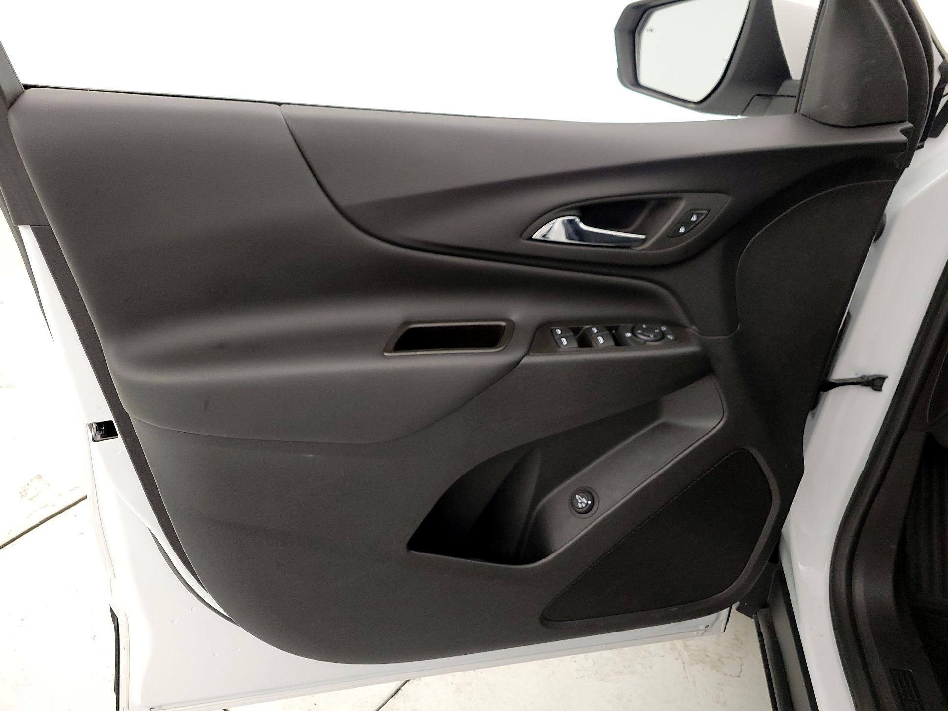 Thumbnail: 2023 Chevrolet Equinox - 12