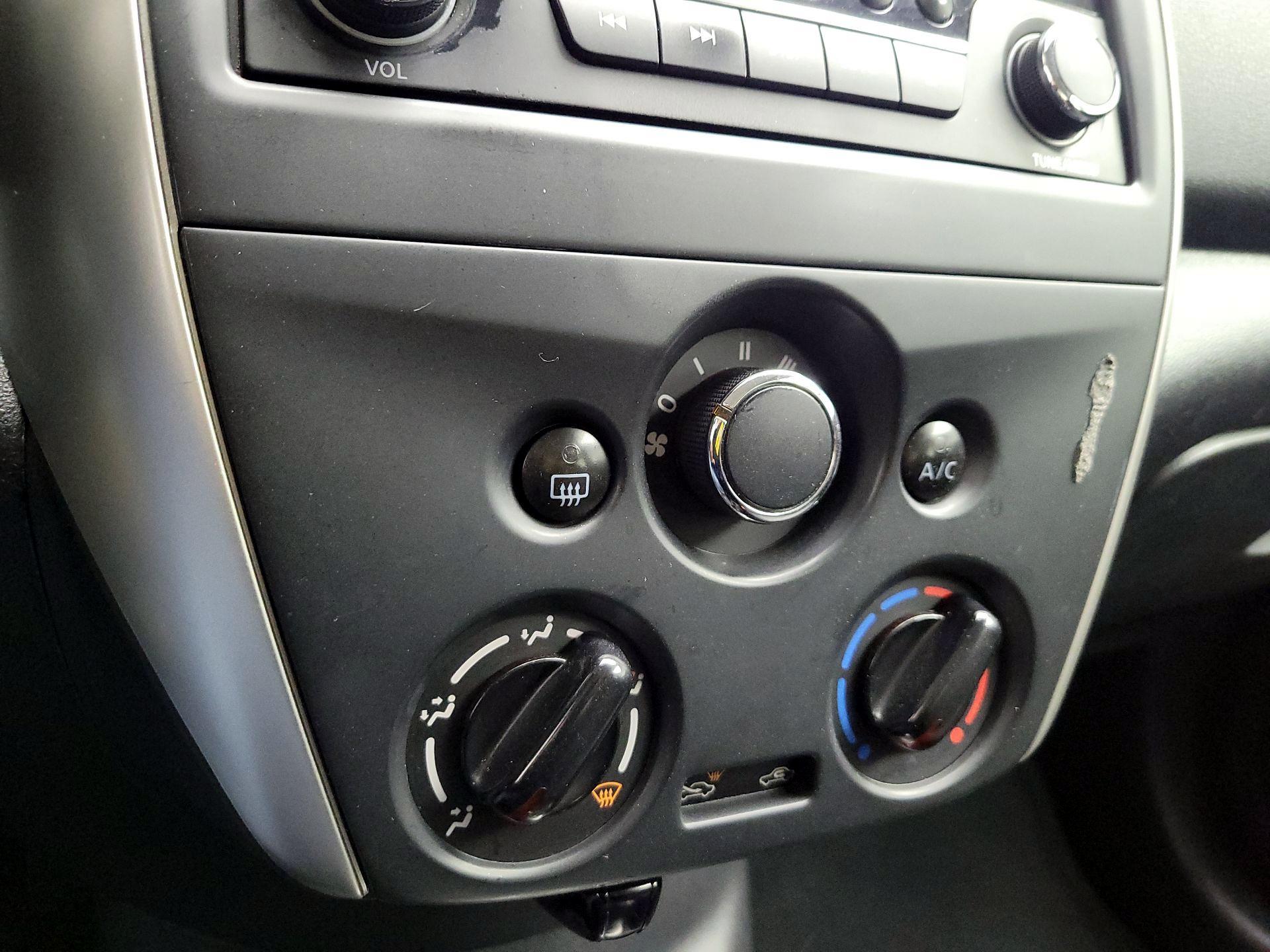 Thumbnail: 2016 Nissan Versa - 15