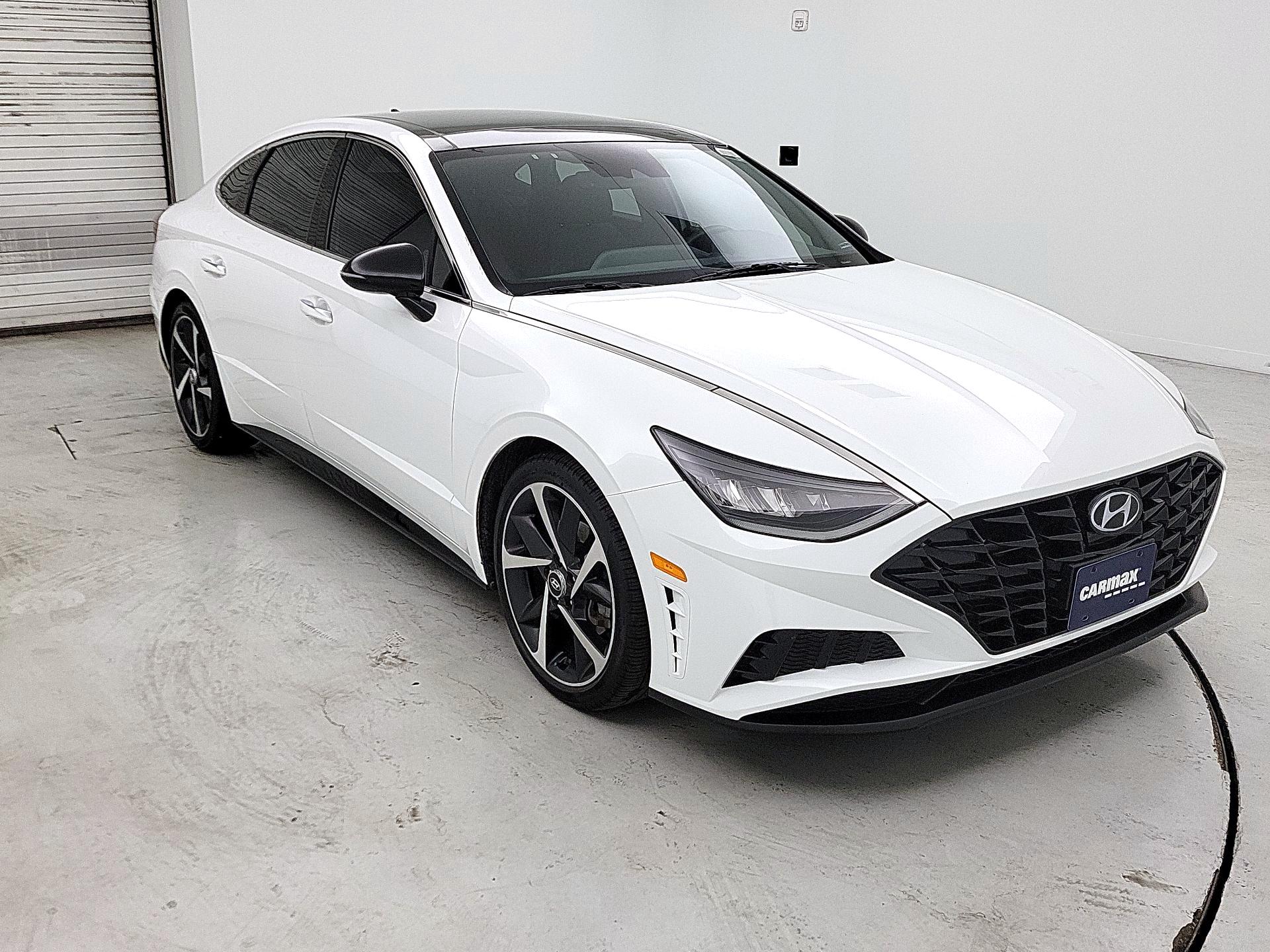 Thumbnail: 2023 Hyundai Sonata - 1