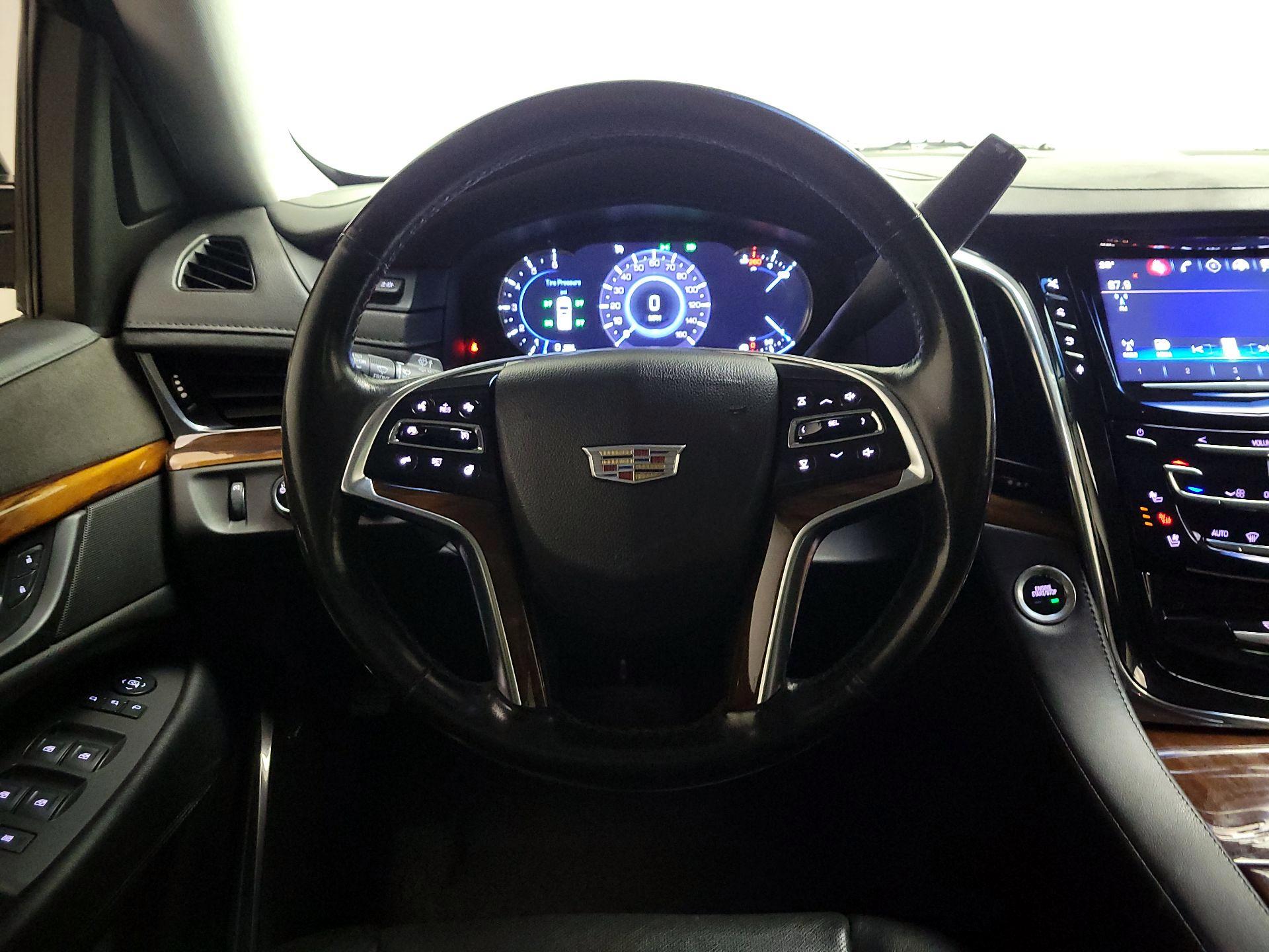 Thumbnail: 2016 Cadillac Escalade - 10
