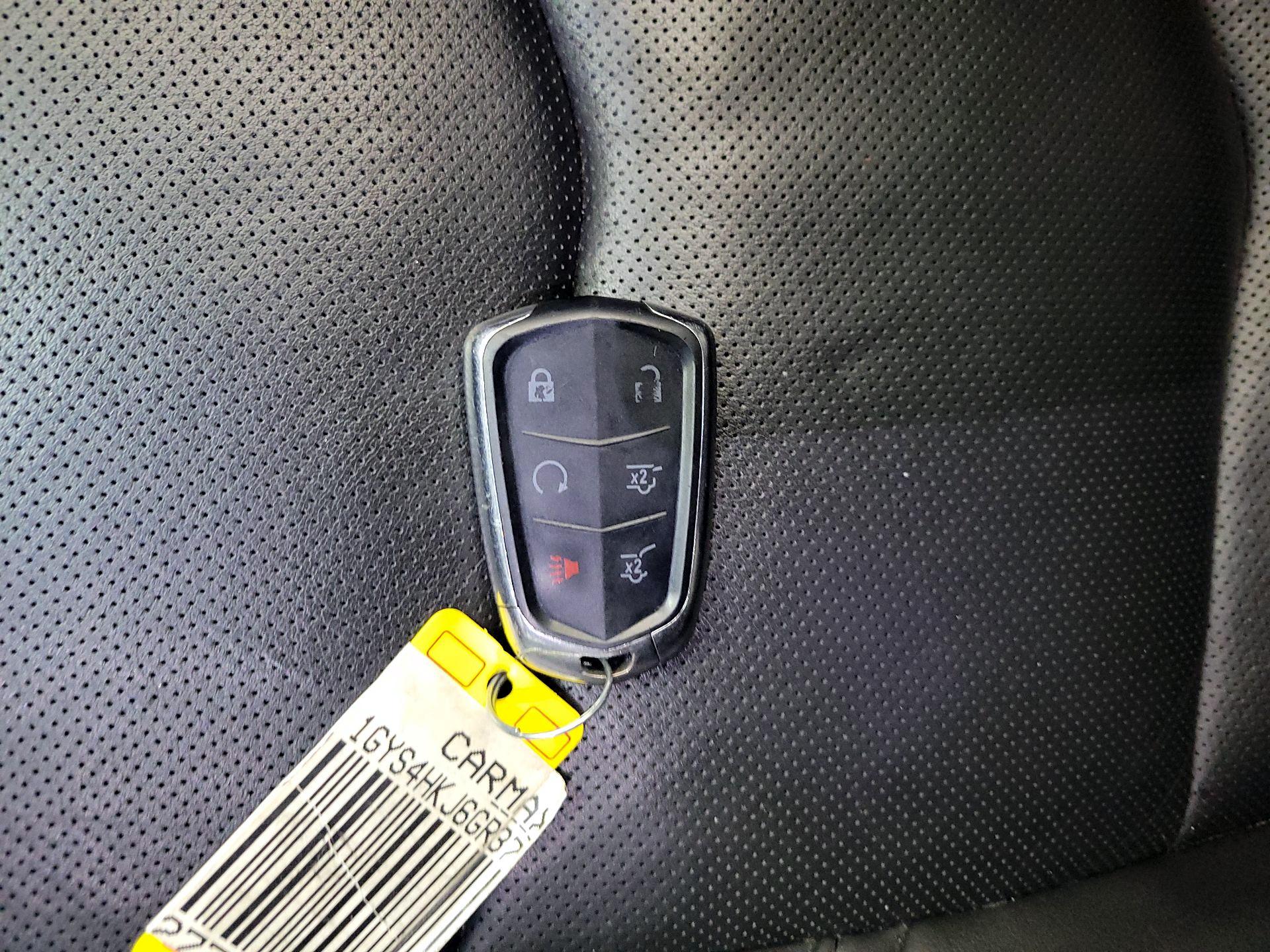 Thumbnail: 2016 Cadillac Escalade - 20