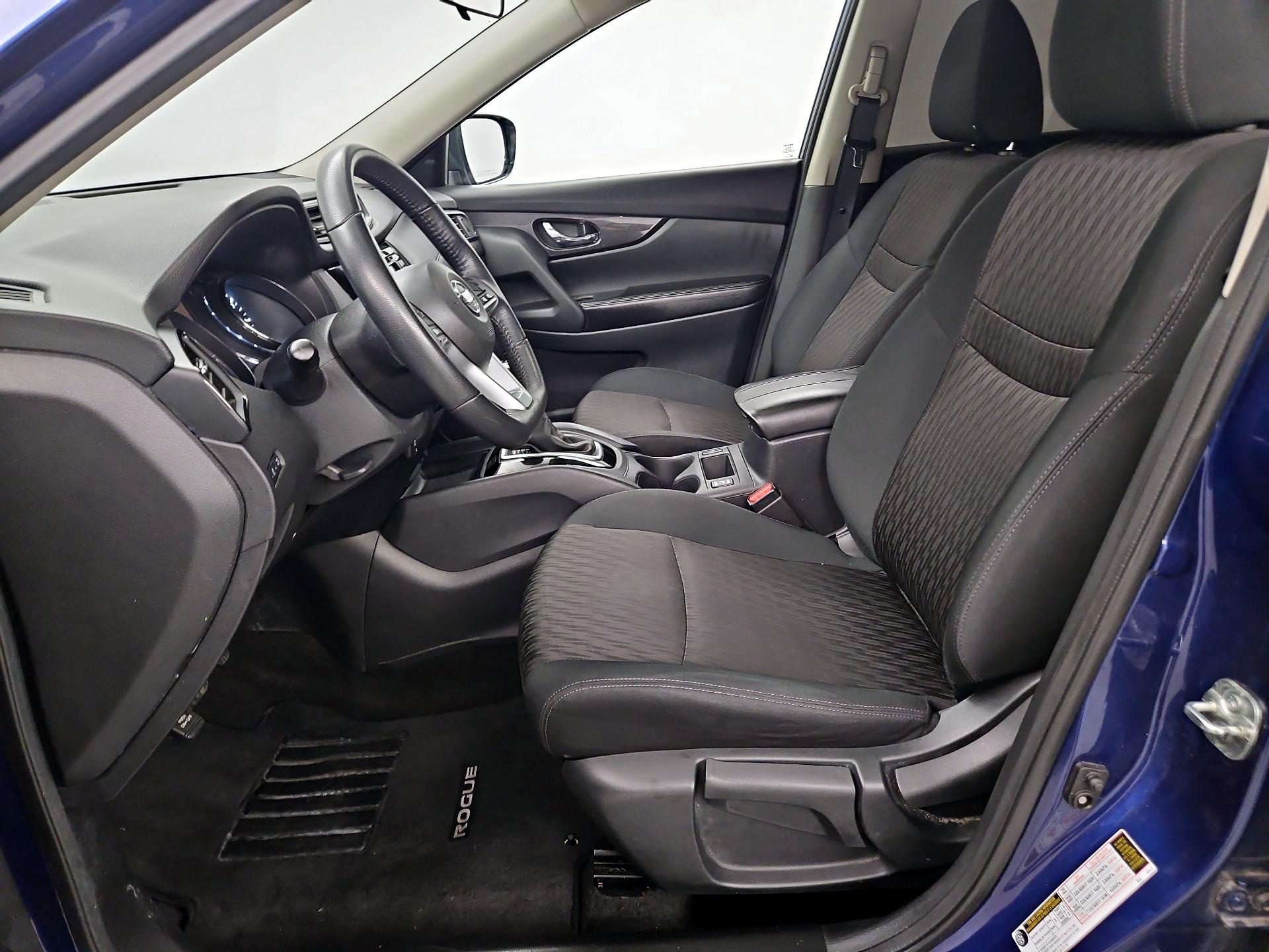 Thumbnail: 2019 Nissan Rogue - 11