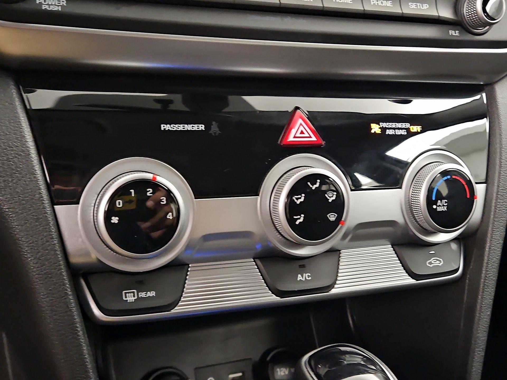 Thumbnail: 2019 Hyundai Elantra - 16