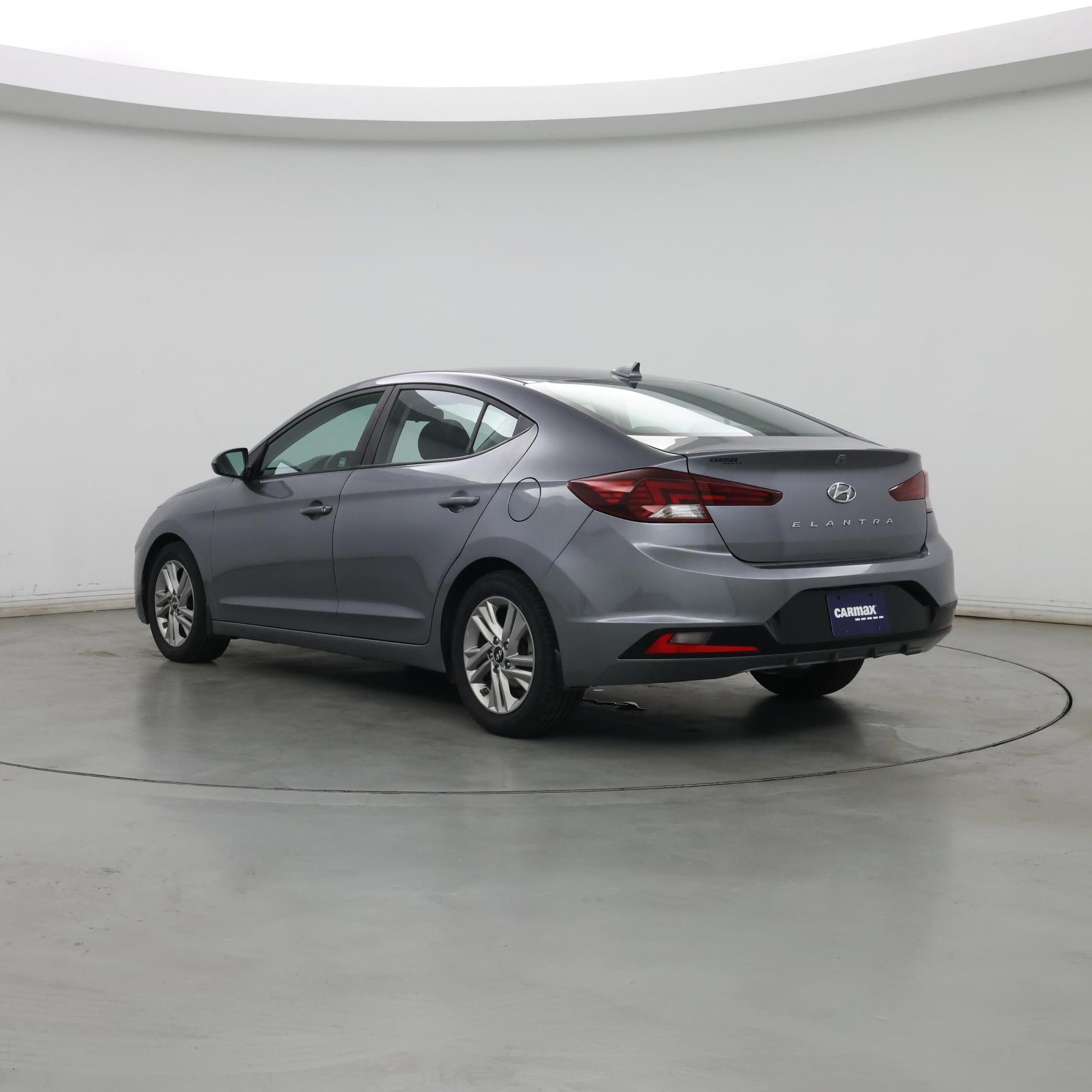 Thumbnail: 2019 Hyundai Elantra - 2