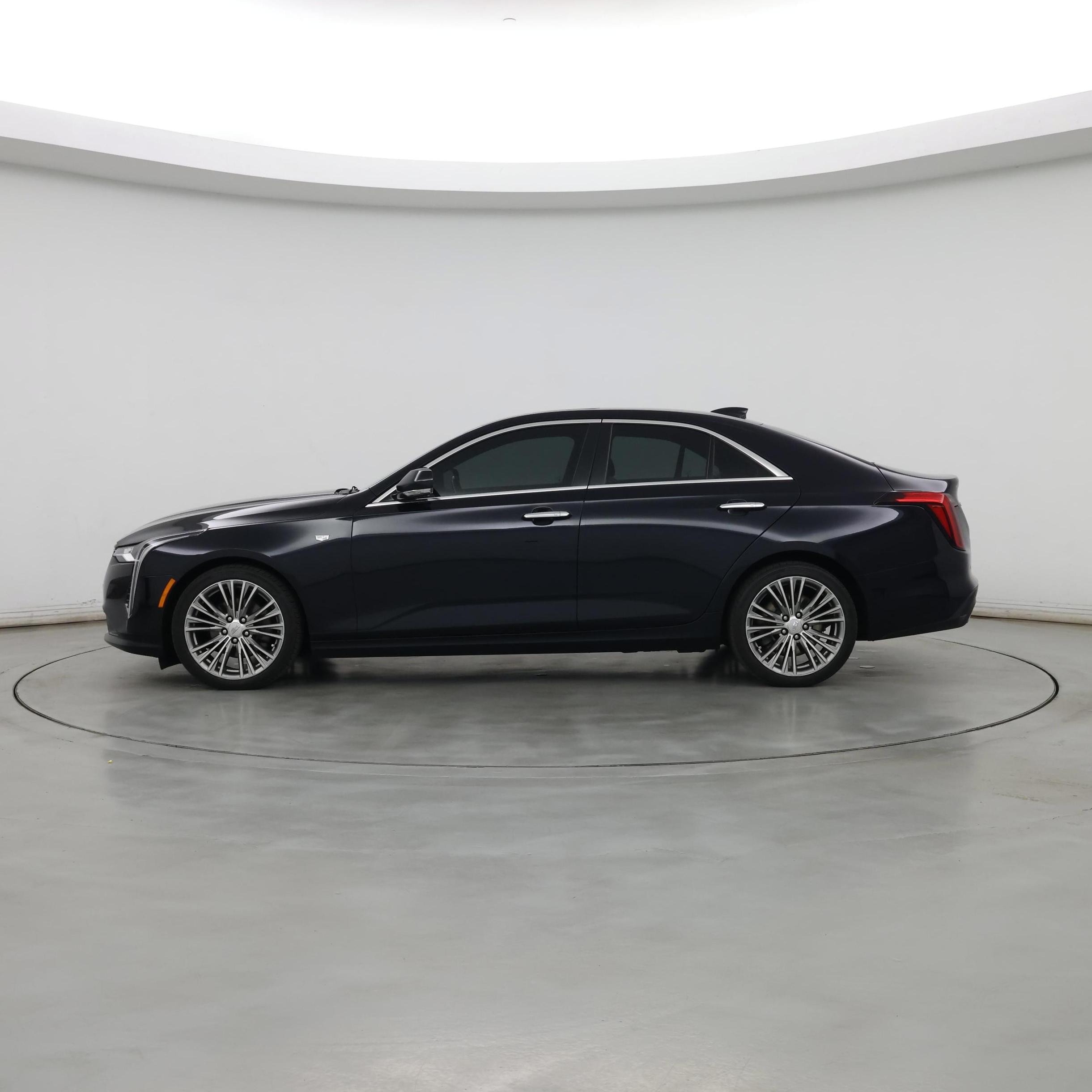 Thumbnail: 2021 Cadillac CT4 - 3