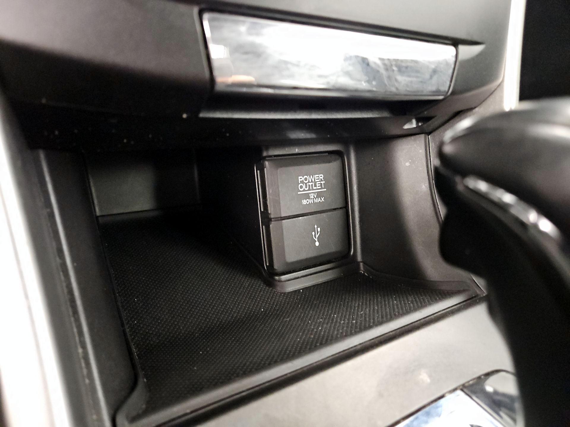 Thumbnail: 2015 Honda Accord - 18