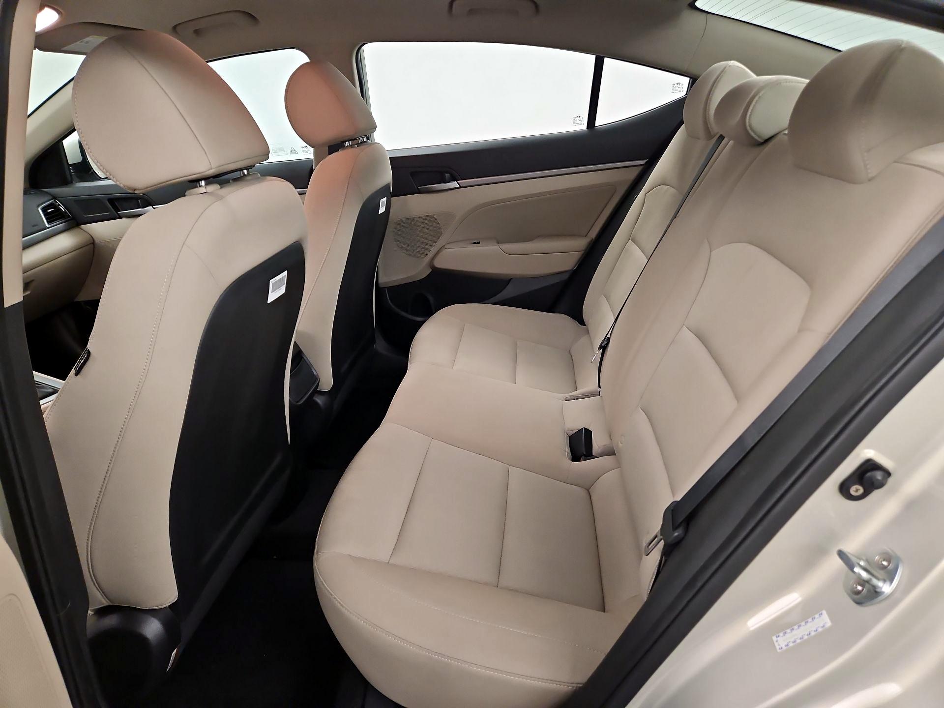 Thumbnail: 2017 Hyundai Elantra - 18