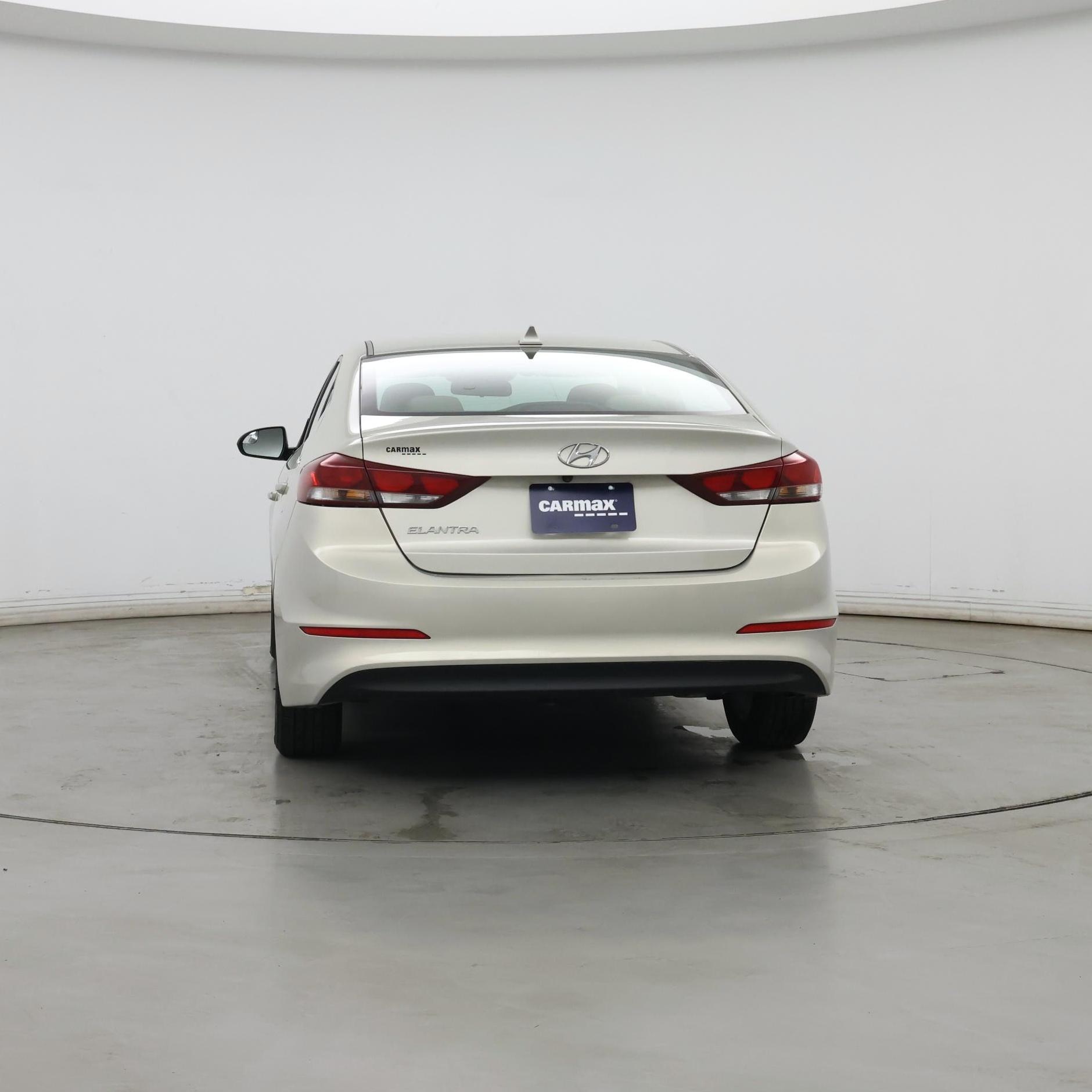 Thumbnail: 2017 Hyundai Elantra - 6