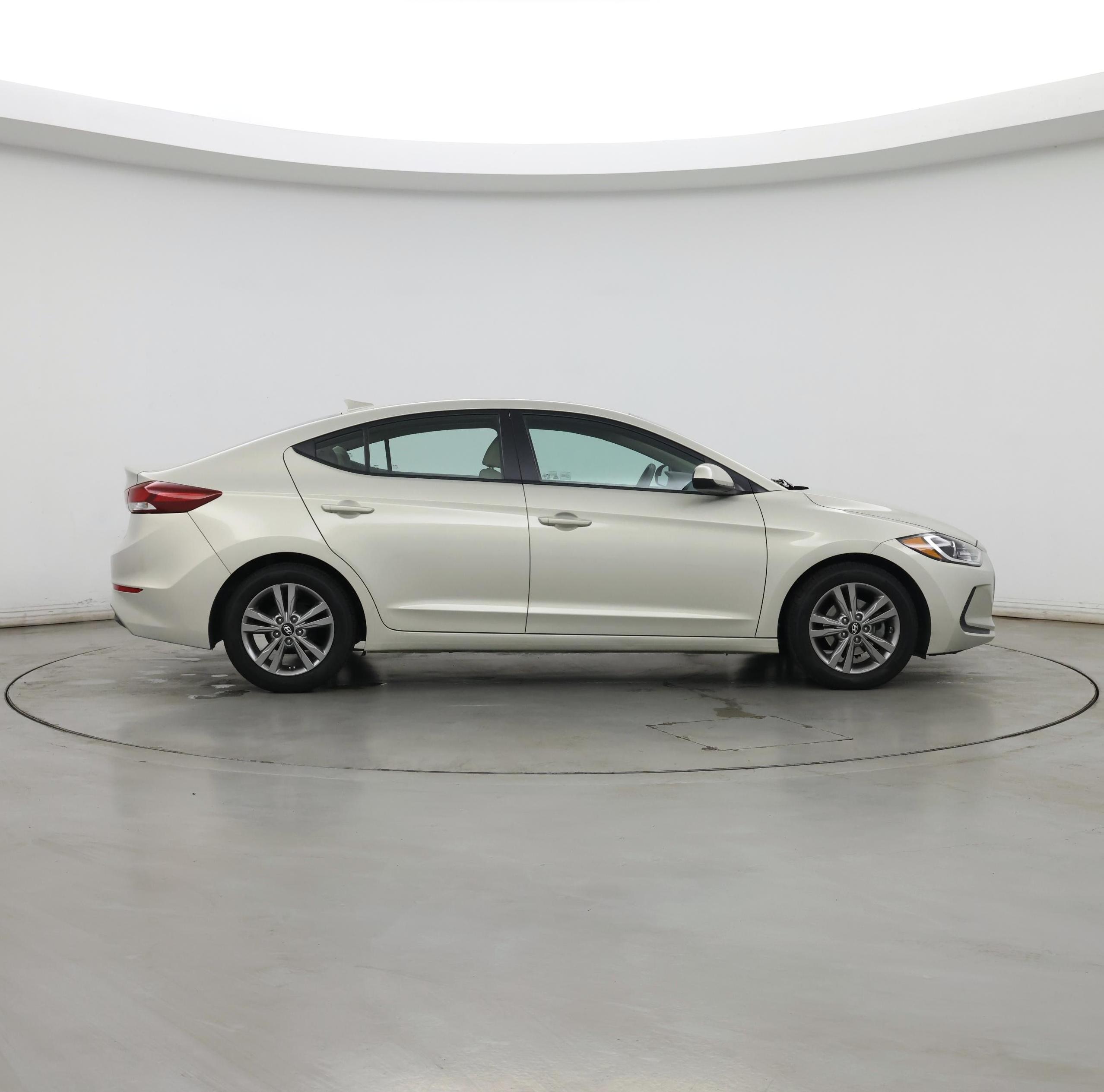 Thumbnail: 2017 Hyundai Elantra - 7