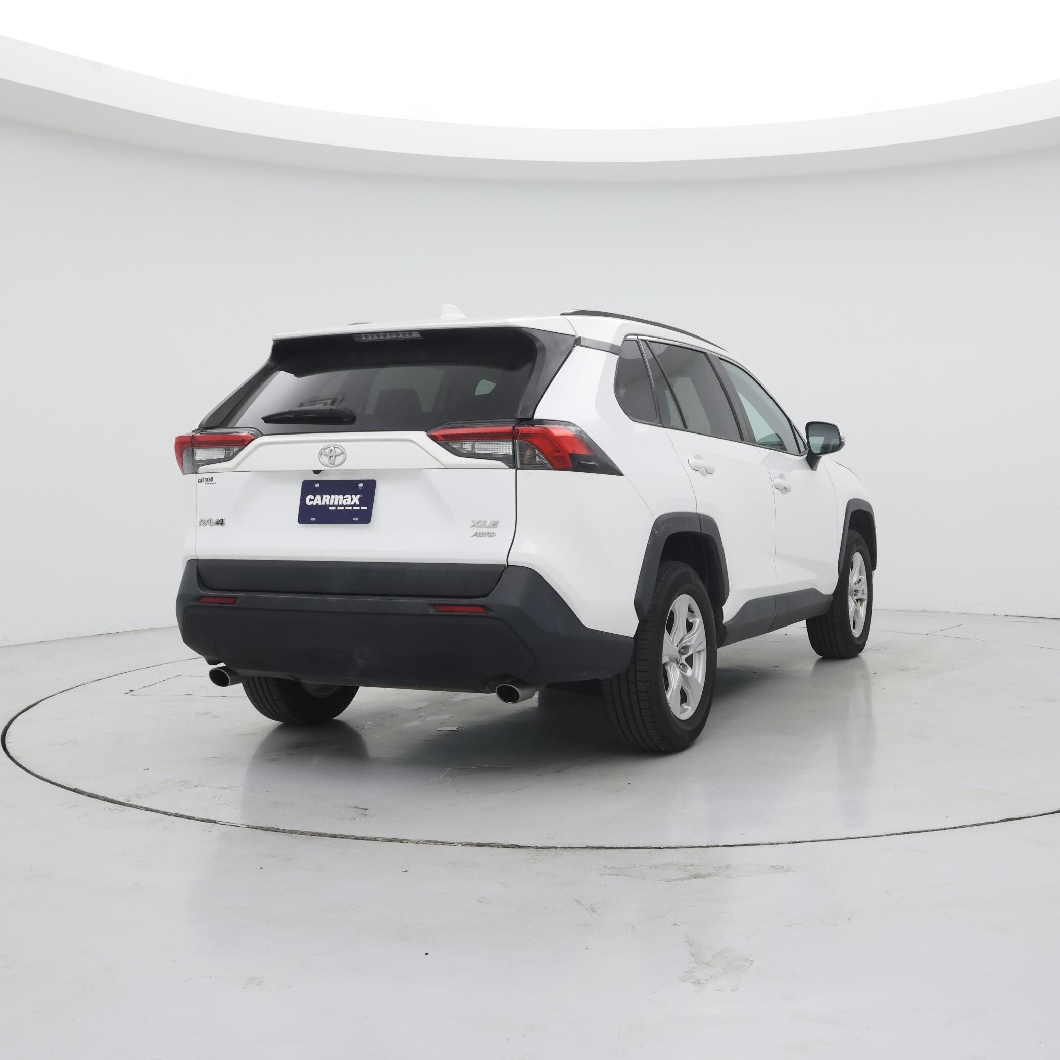 Thumbnail: 2020 Toyota RAV4 - 8