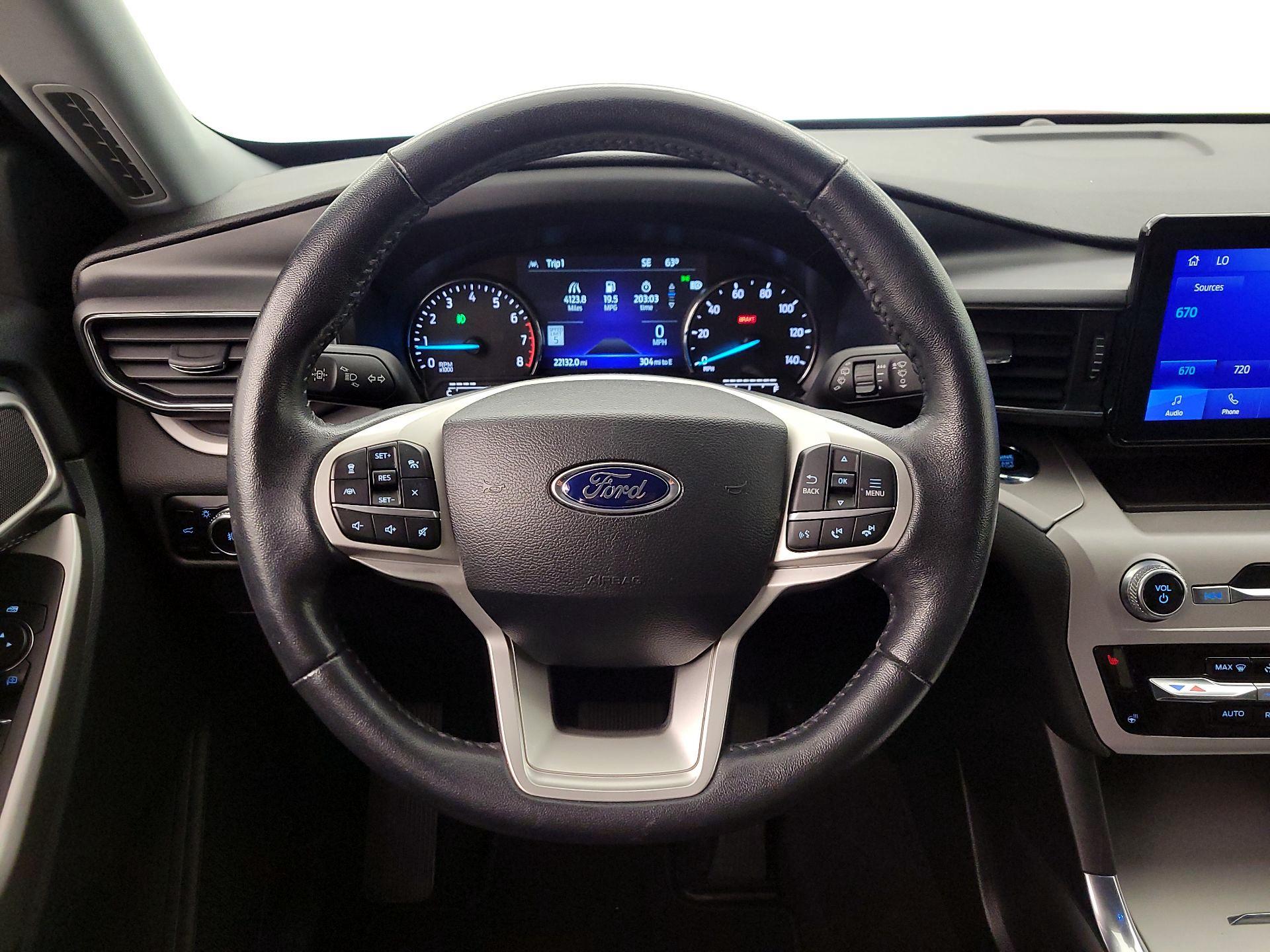 Thumbnail: 2023 Ford Explorer - 10