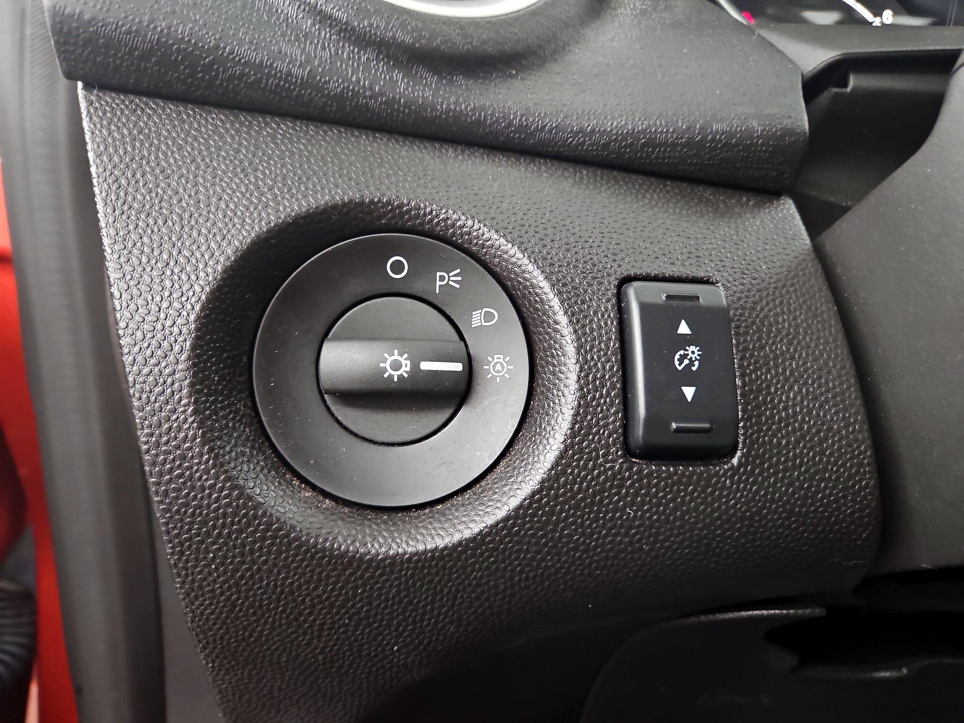 Thumbnail: 2019 Ford Fiesta - 13