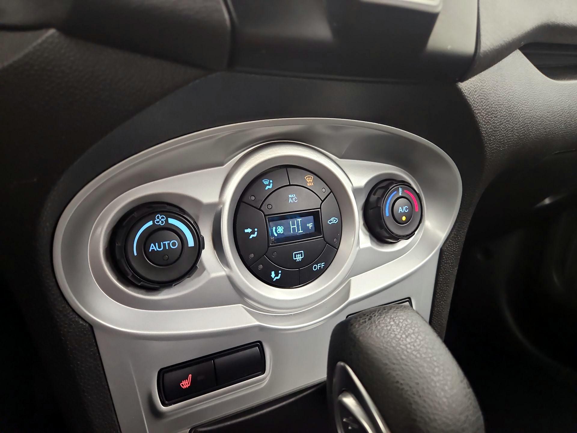 Thumbnail: 2019 Ford Fiesta - 16