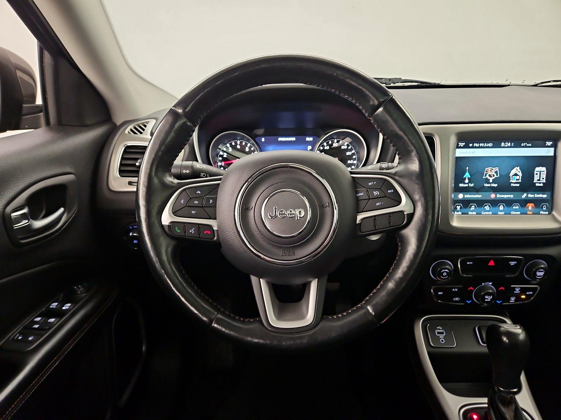 Thumbnail: 2018 Jeep Compass - 10