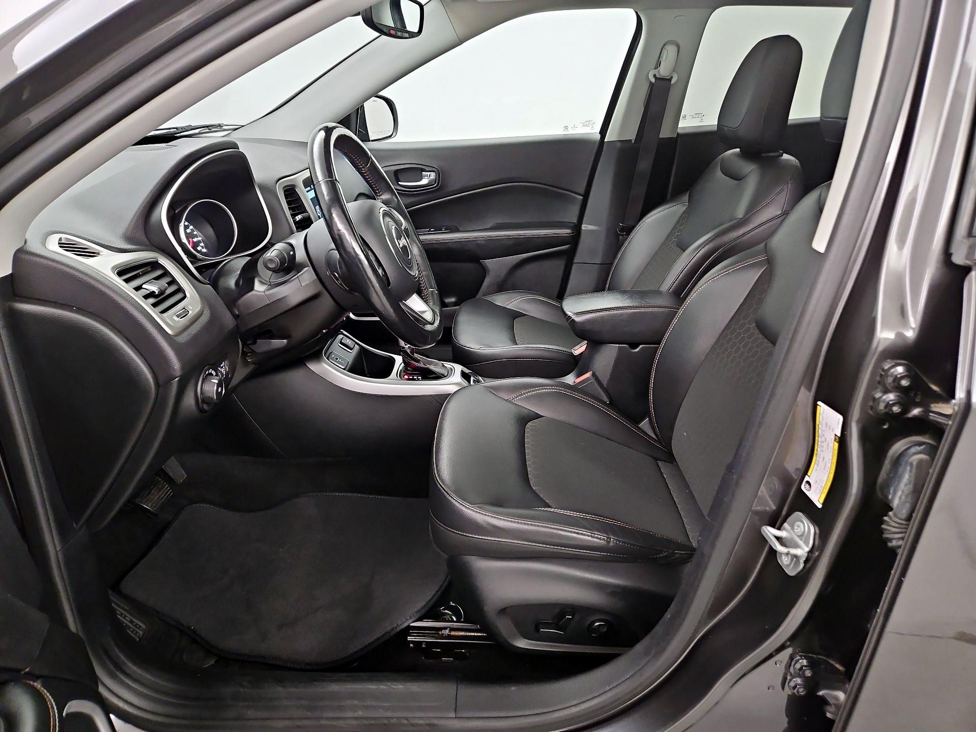 Thumbnail: 2018 Jeep Compass - 11