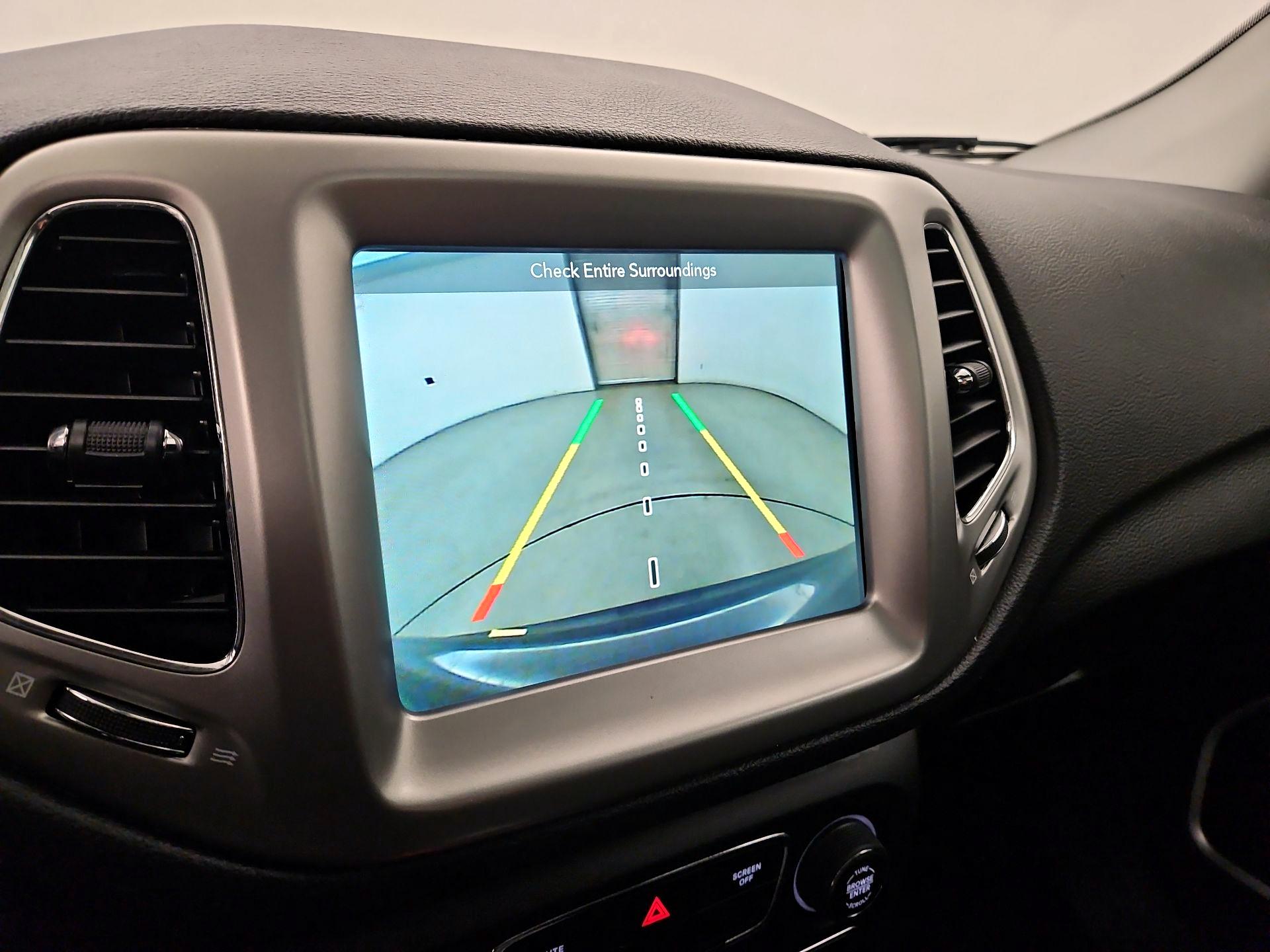Thumbnail: 2018 Jeep Compass - 15