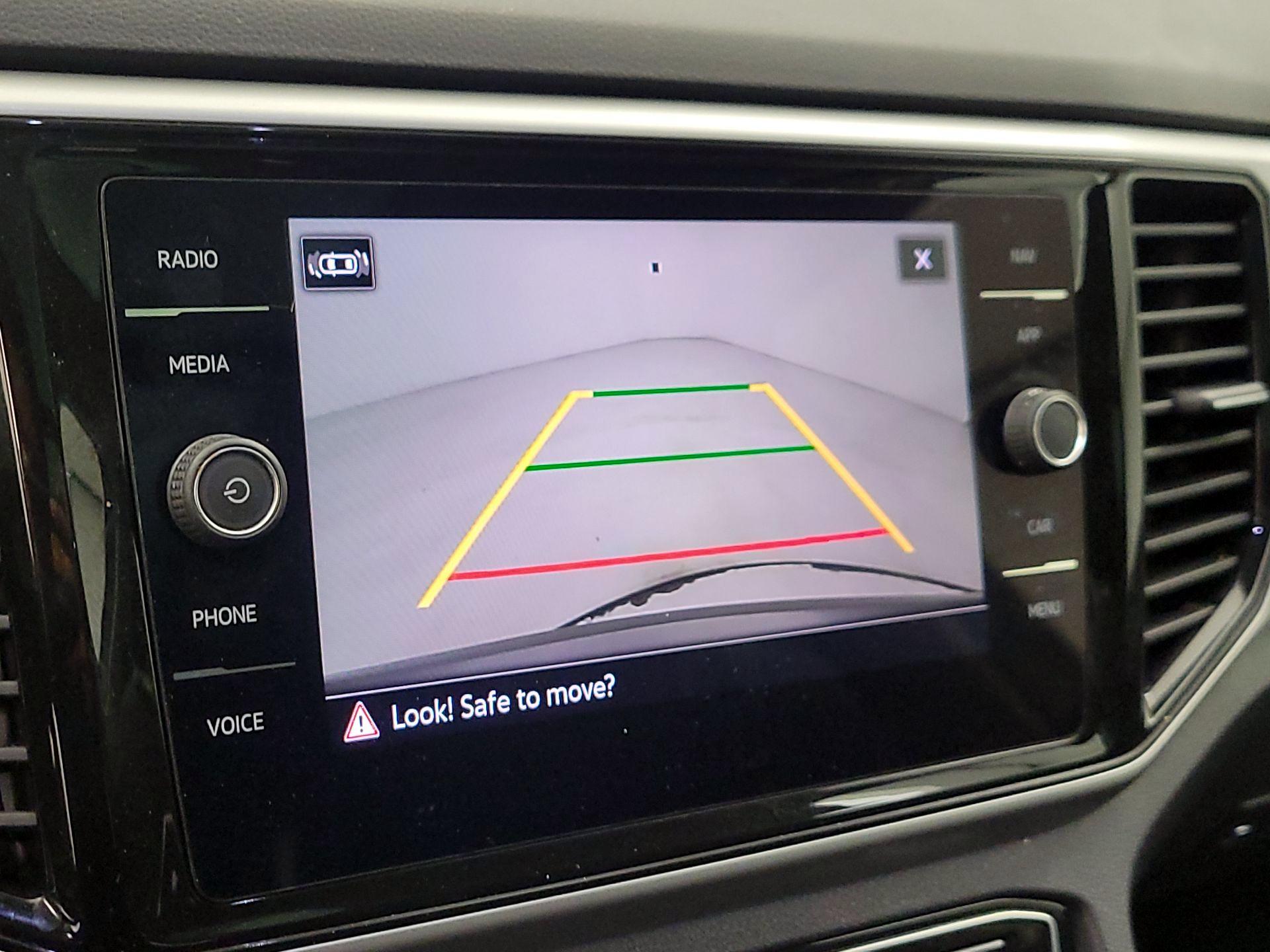 Thumbnail: 2023 Volkswagen Atlas - 14