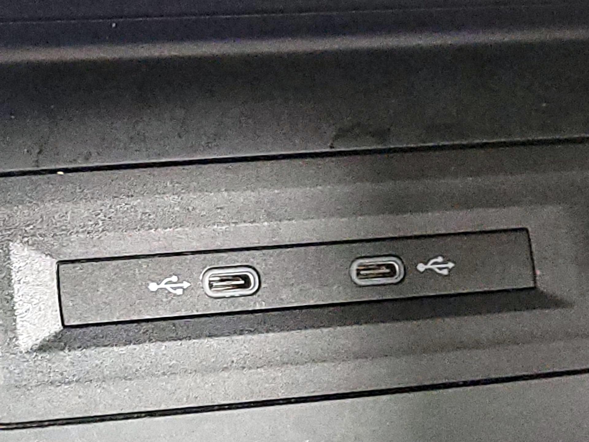 Thumbnail: 2023 Volkswagen Atlas - 18