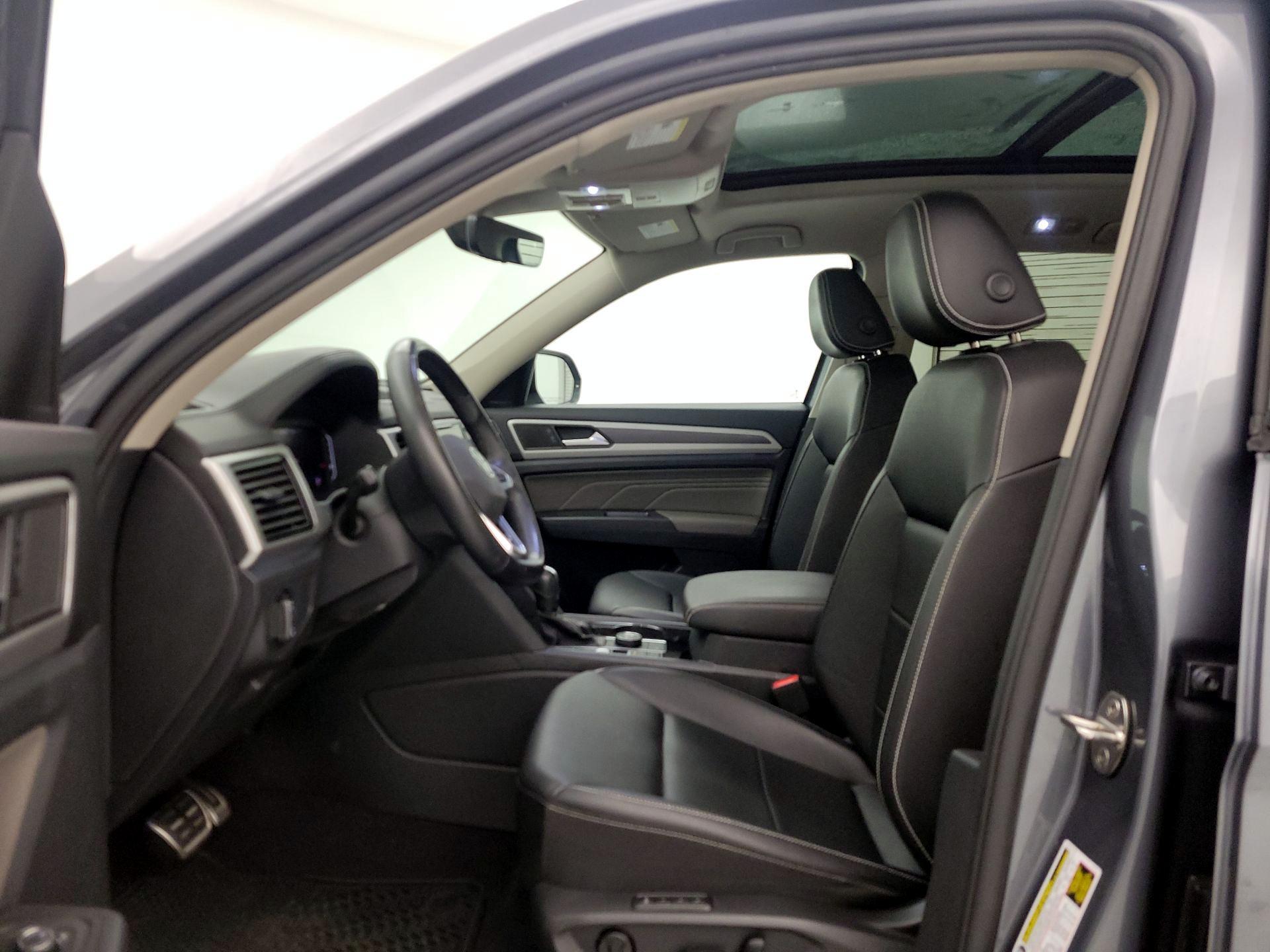 Thumbnail: 2023 Volkswagen Atlas - 19