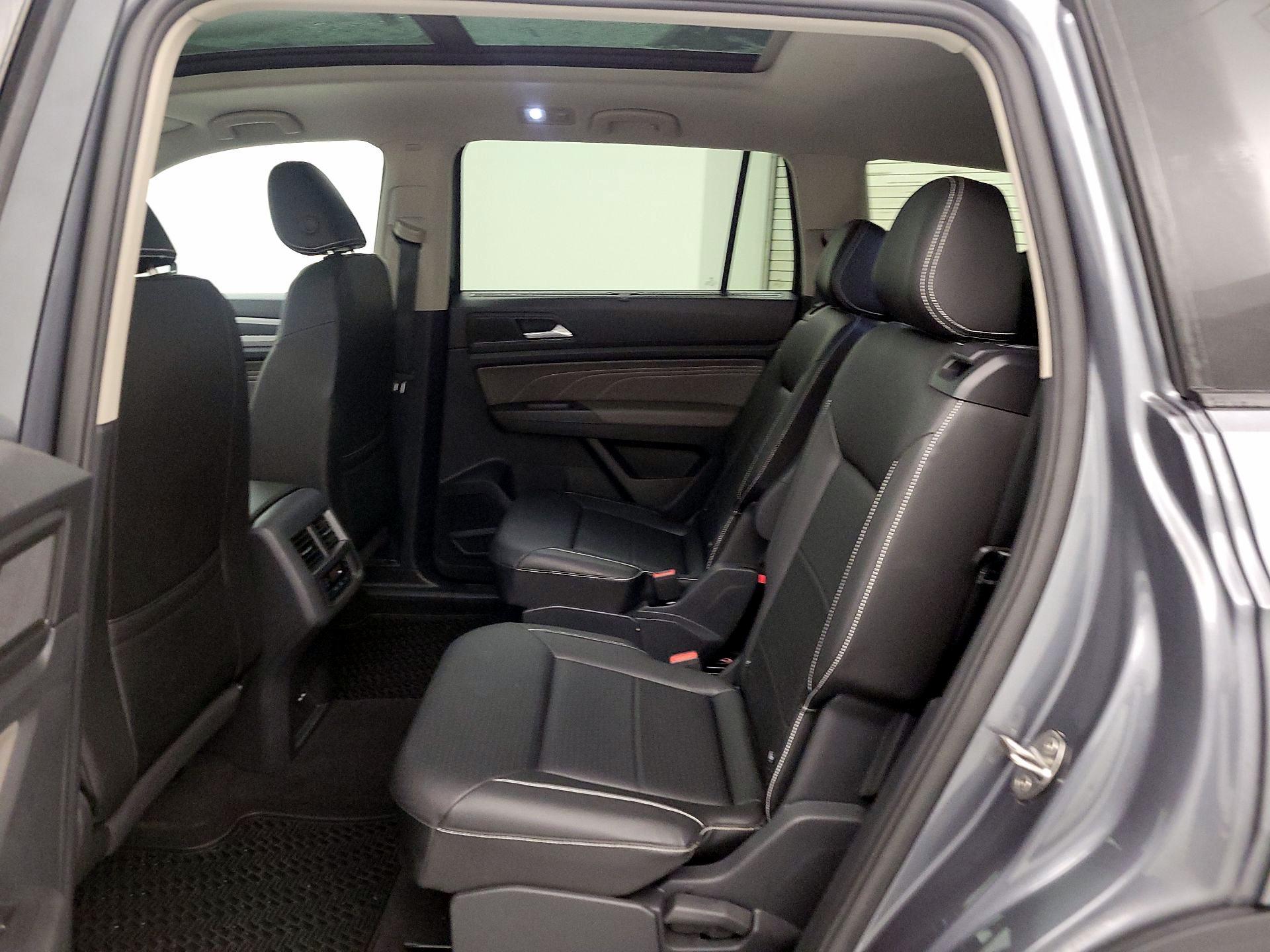 Thumbnail: 2023 Volkswagen Atlas - 20