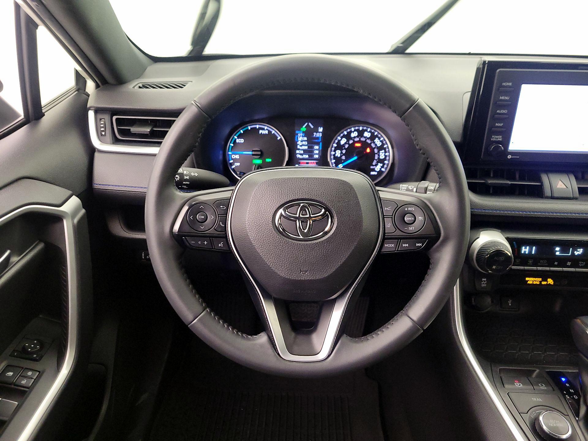 Thumbnail: 2022 Toyota RAV4 - 10