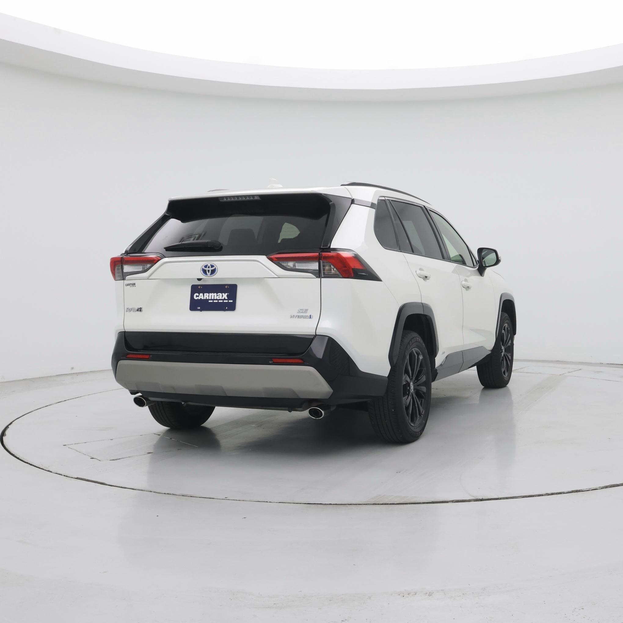 Thumbnail: 2022 Toyota RAV4 - 8